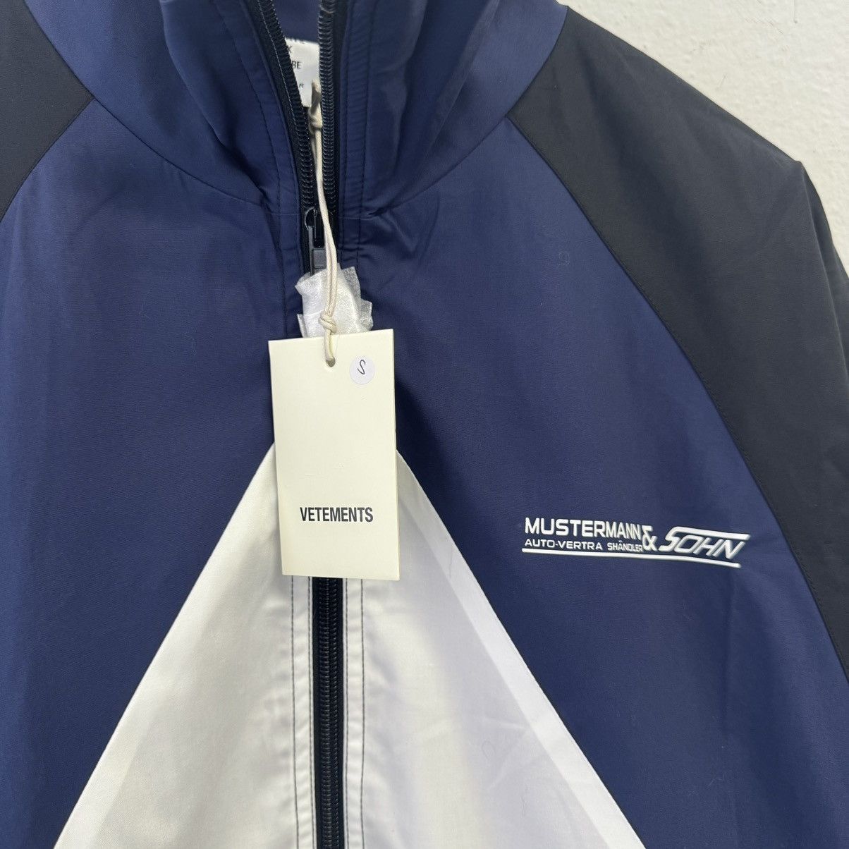 Vetements VETEMENTS by DEMNA GVASALIA SS19 Track Jacket NWT Size US S / EU 44-46 / 1 - 3 Thumbnail