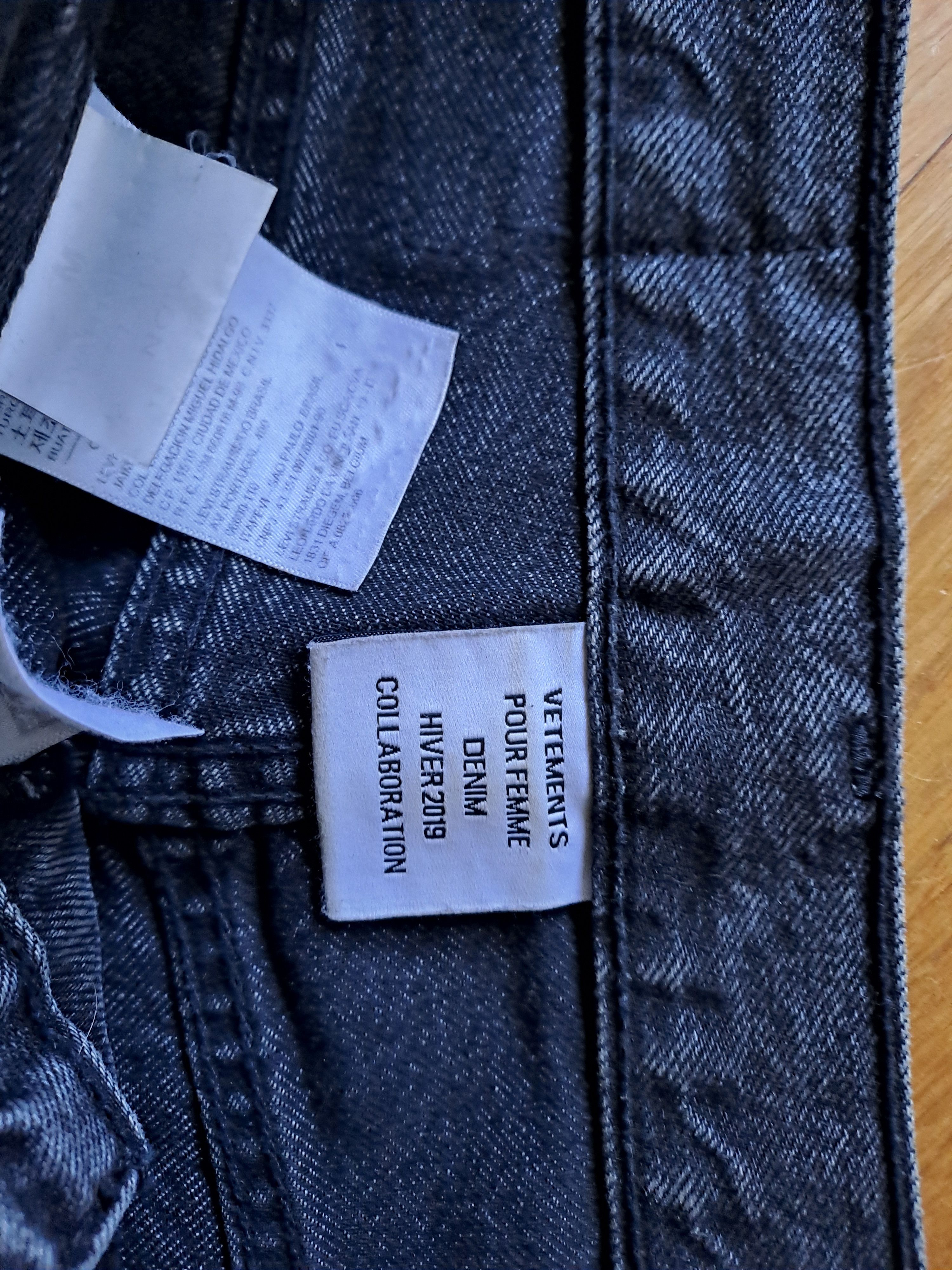 Levi's × Vetements Stickers Jeans Vetements Size 31" - 3 Thumbnail