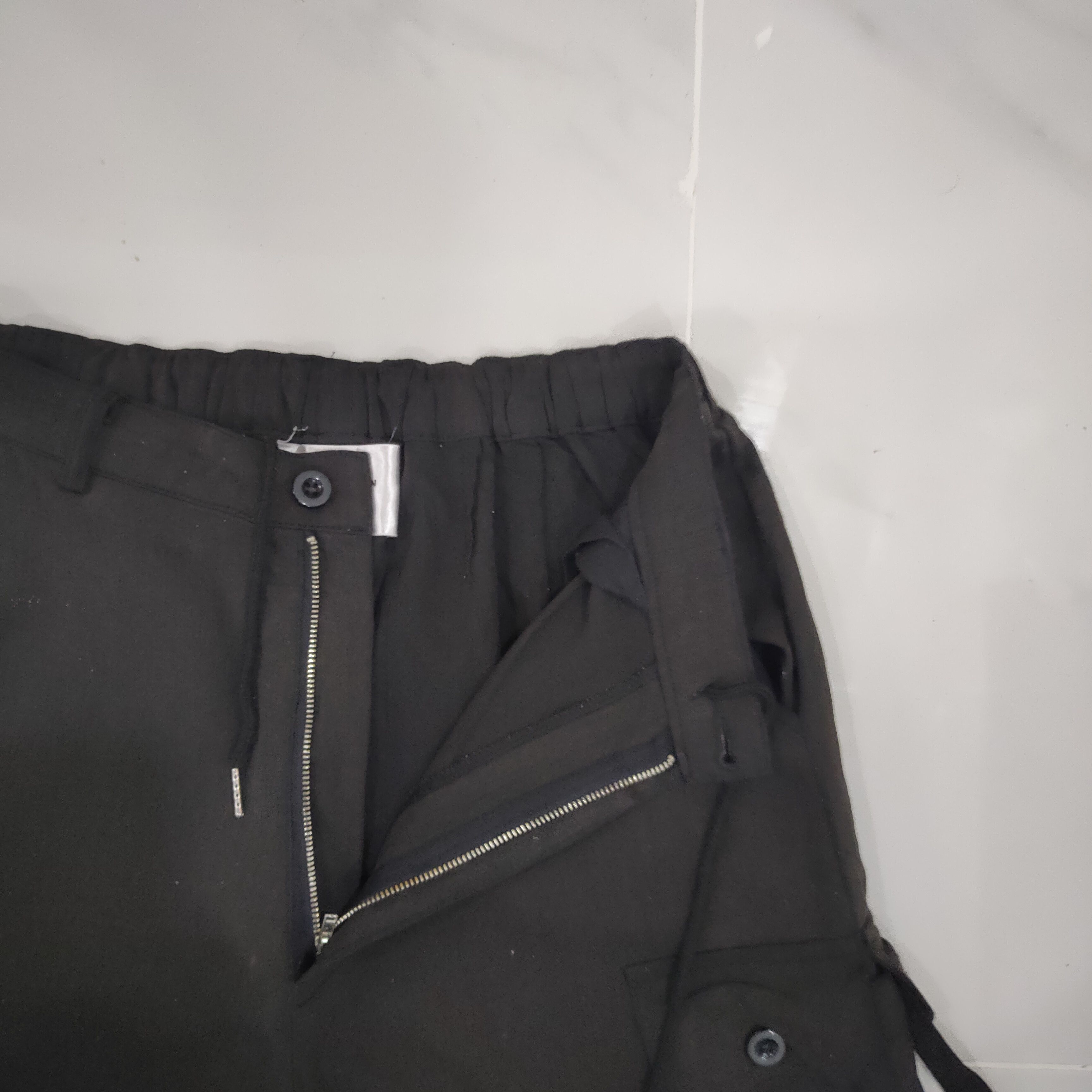 Japanese Brand CASPER JOHN FADED BLACK BONDAGE CARGO PANTS Size US 30 / EU 46 - 6 Thumbnail
