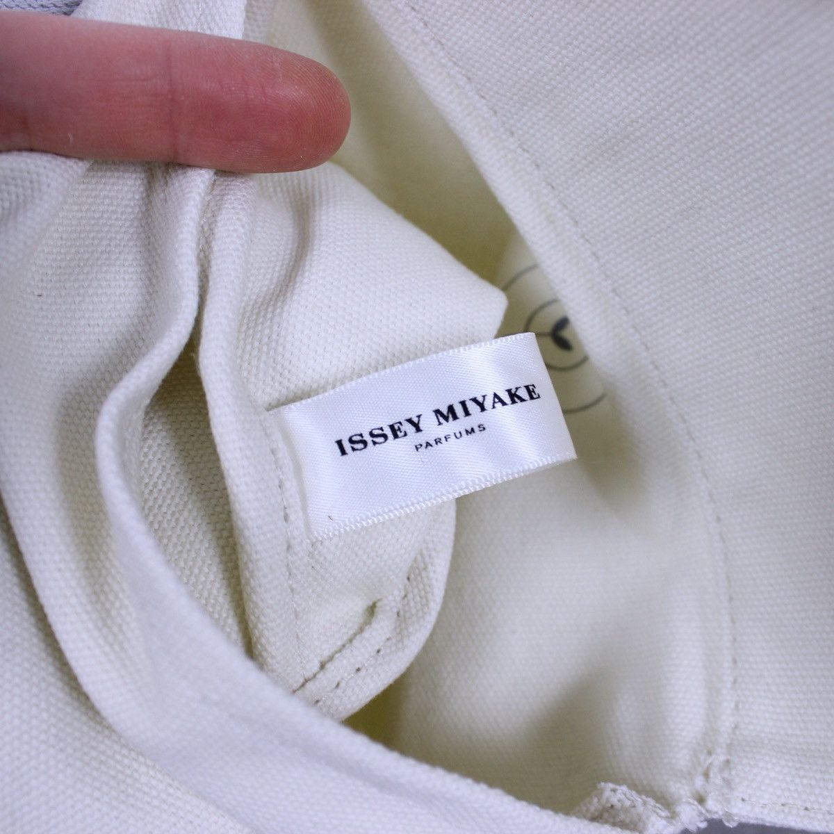 Issey Miyake Issey Miyake Parfums Cosmetic Bag Size ONE SIZE - 5 Thumbnail