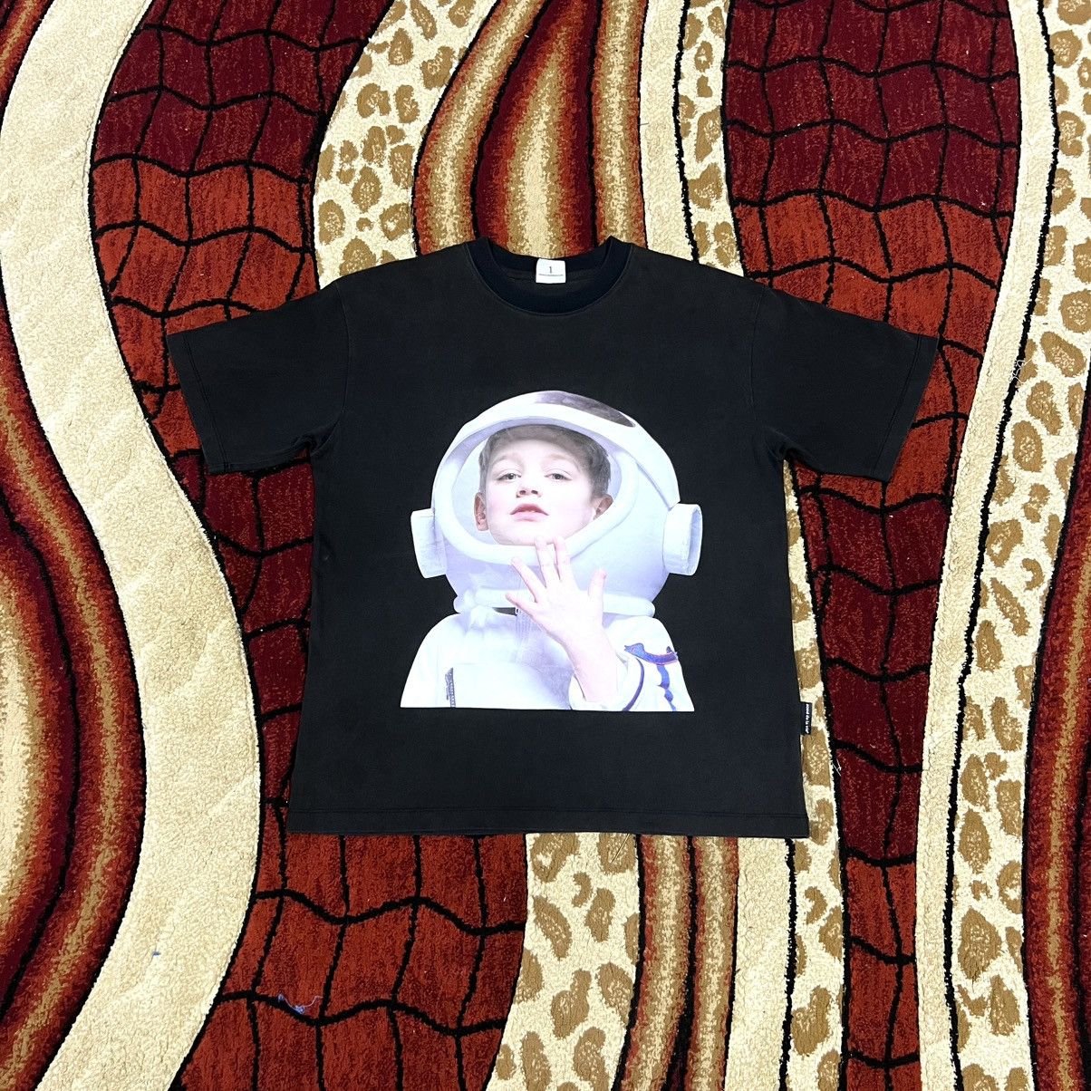 acme de la vie Vintage Acme De La Vie ADLV Astronaut Boy T Shirt Size US L / EU 52-54 / 3 - 1 Thumbnail