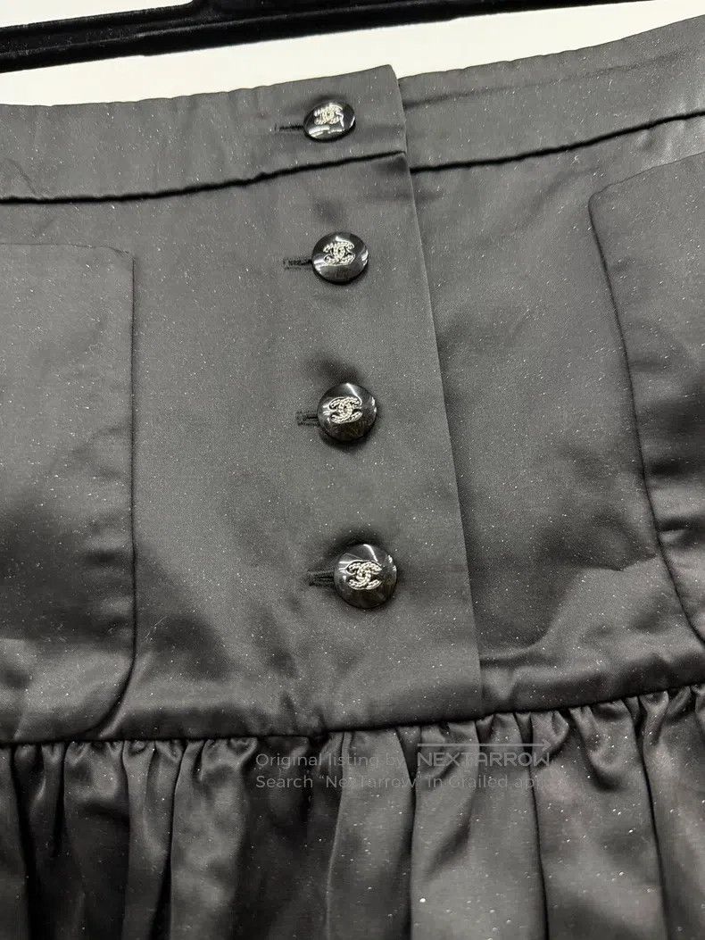 Chanel Chanel Black pleated skirt Size 25" / US 0 / IT 36 - 2 Thumbnail