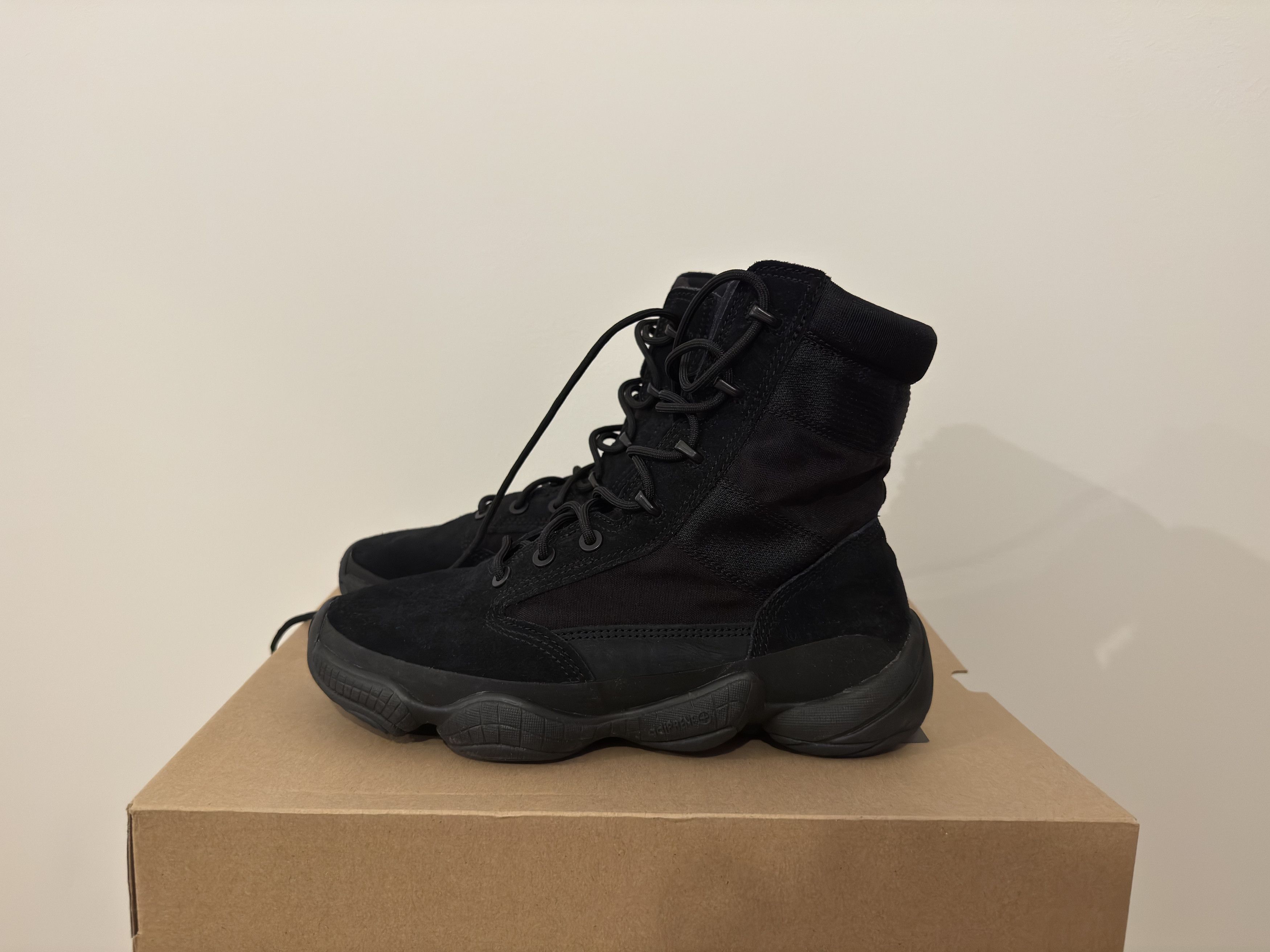 Yeezy Yeezy 500 High Black Size US 10 / EU 43 - 1 Thumbnail