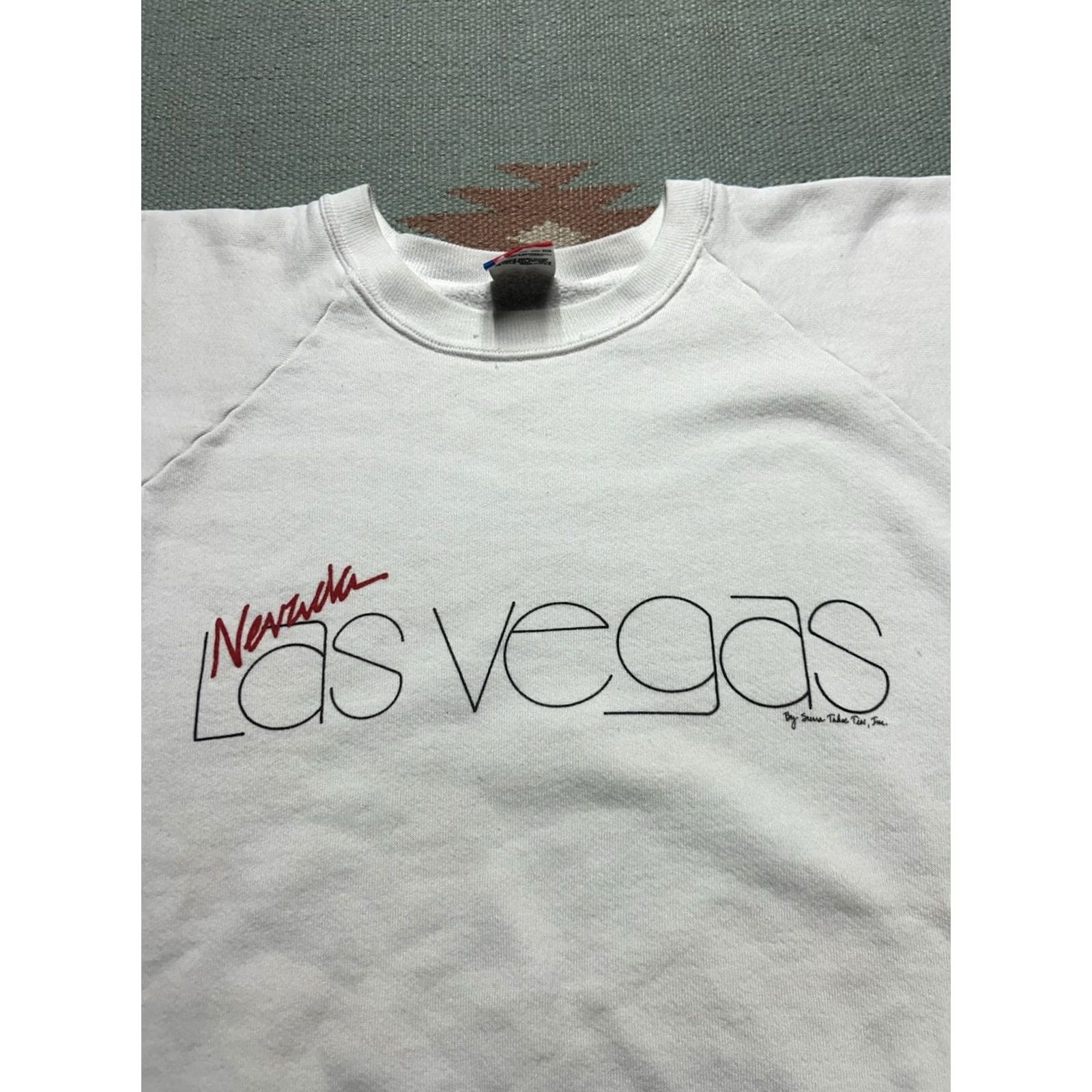Fruit Of The Loom 2. Maximizes Search Visibility & Accuracy: The title focuses on key selling points (80s, Nevada, logo, pullover, XL) and clarifies item type Size US XL / EU 56 / 4 - 2 Thumbnail