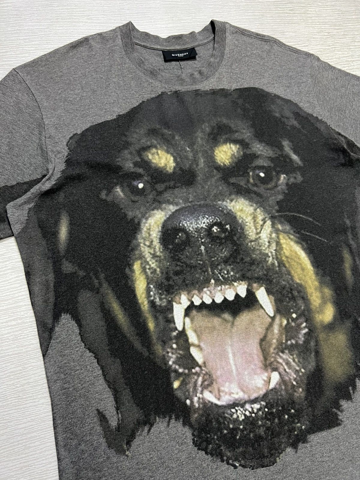 Givenchy Givenchy - Riccardo Tisci - A/W ‘14 - Rottweiler T-Shirt Size US XXS / EU 40 - 4 Thumbnail