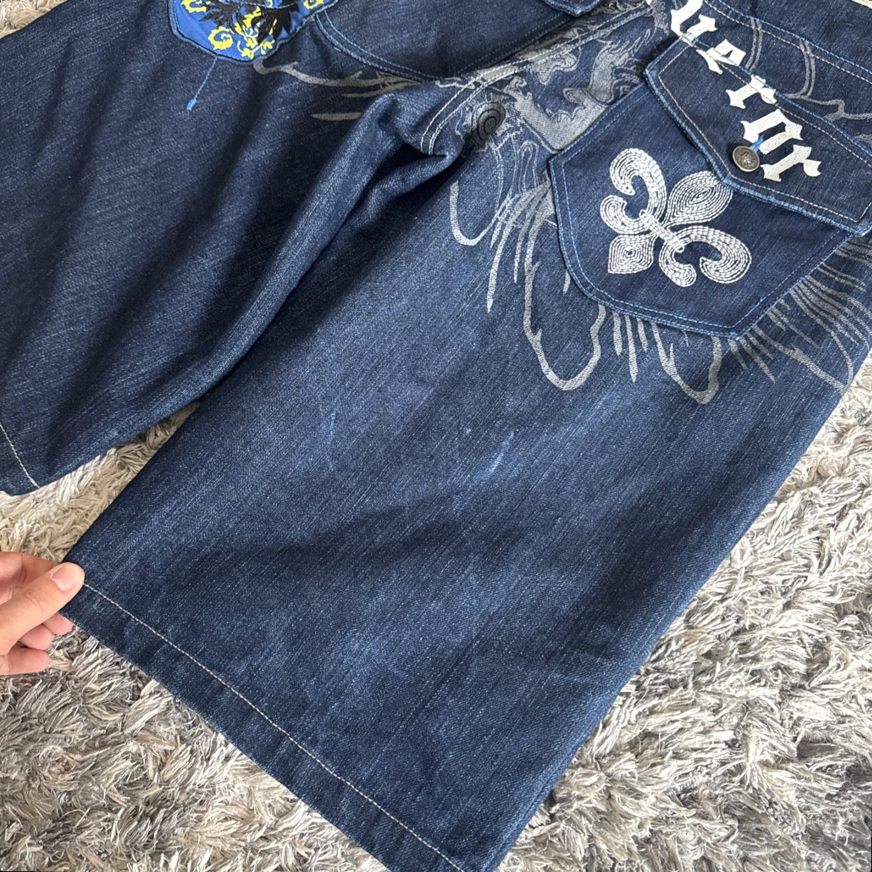 Denime VINTAGE Raw Blue Embroidered Baggy Denim Blue Jorts Jean Shorts Men’s 32 90s Cargo Denim Blue Embroidered Mens Size US 32 / EU 48 - 2 Thumbnail