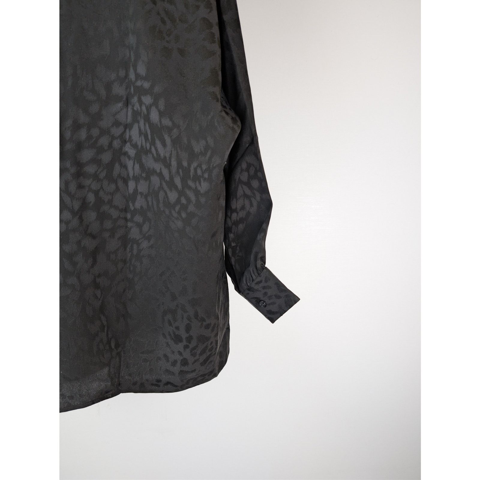 Saint Laurent Paris o1rshd1 Chemise Blouse Boxy Leopard Eclatant Shirt in Black Size US XS / EU 42 / 0 - 13 Thumbnail