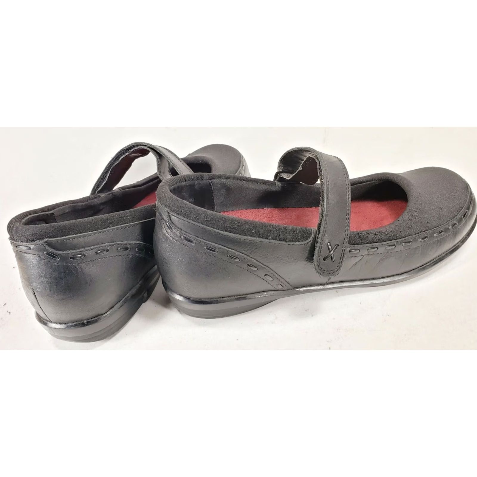 Aetrex Aetrex Berries Women's Mary Jane SZ 7.5M Black Leather & Neoprene Comfort Orthotic Flat Slip Resistant Casual Workwear Mens Womens Girls? Size ONE SIZE - 6 Thumbnail
