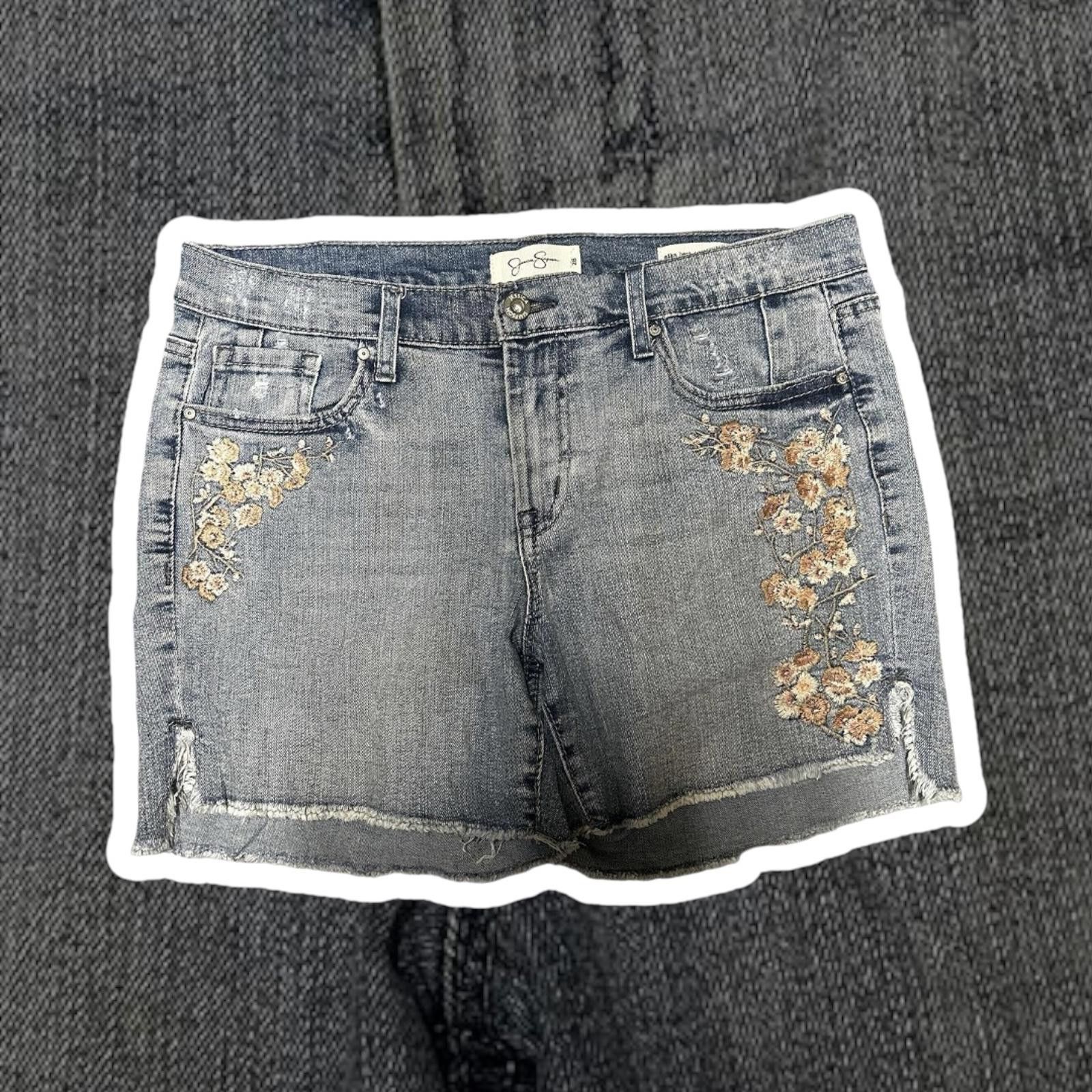 Designer Stylish Distressed Denim Shorts with Floral Embroidery Size 28" / US 6 / IT 42 - 1 Thumbnail