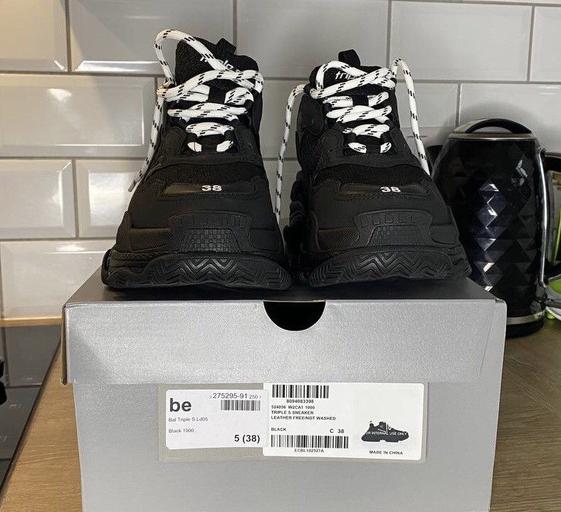 Balenciaga Balenciaga Triple S Black Size US 8 / IT 38 - 1 Thumbnail