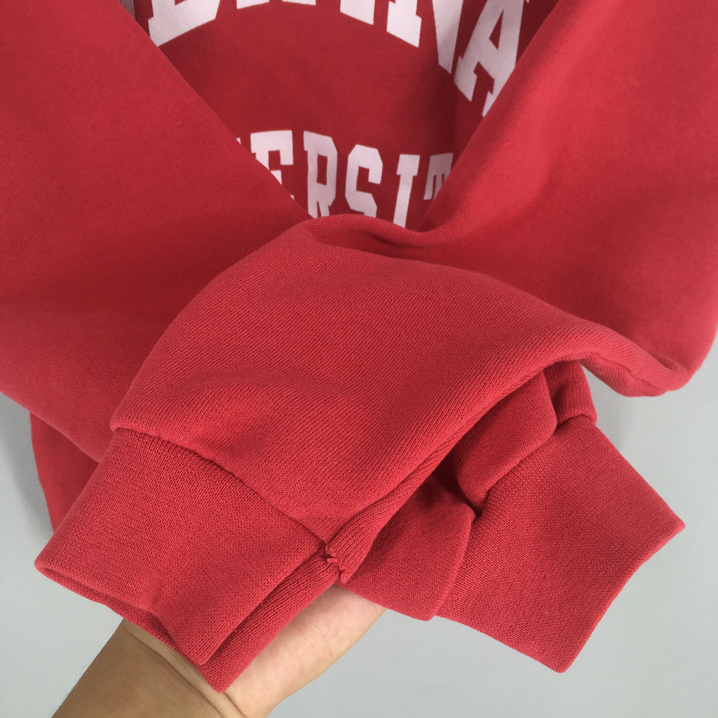 Vintage Vintage Indiana University Red Sweater Large Size US L / EU 52-54 / 3 - 4 Thumbnail