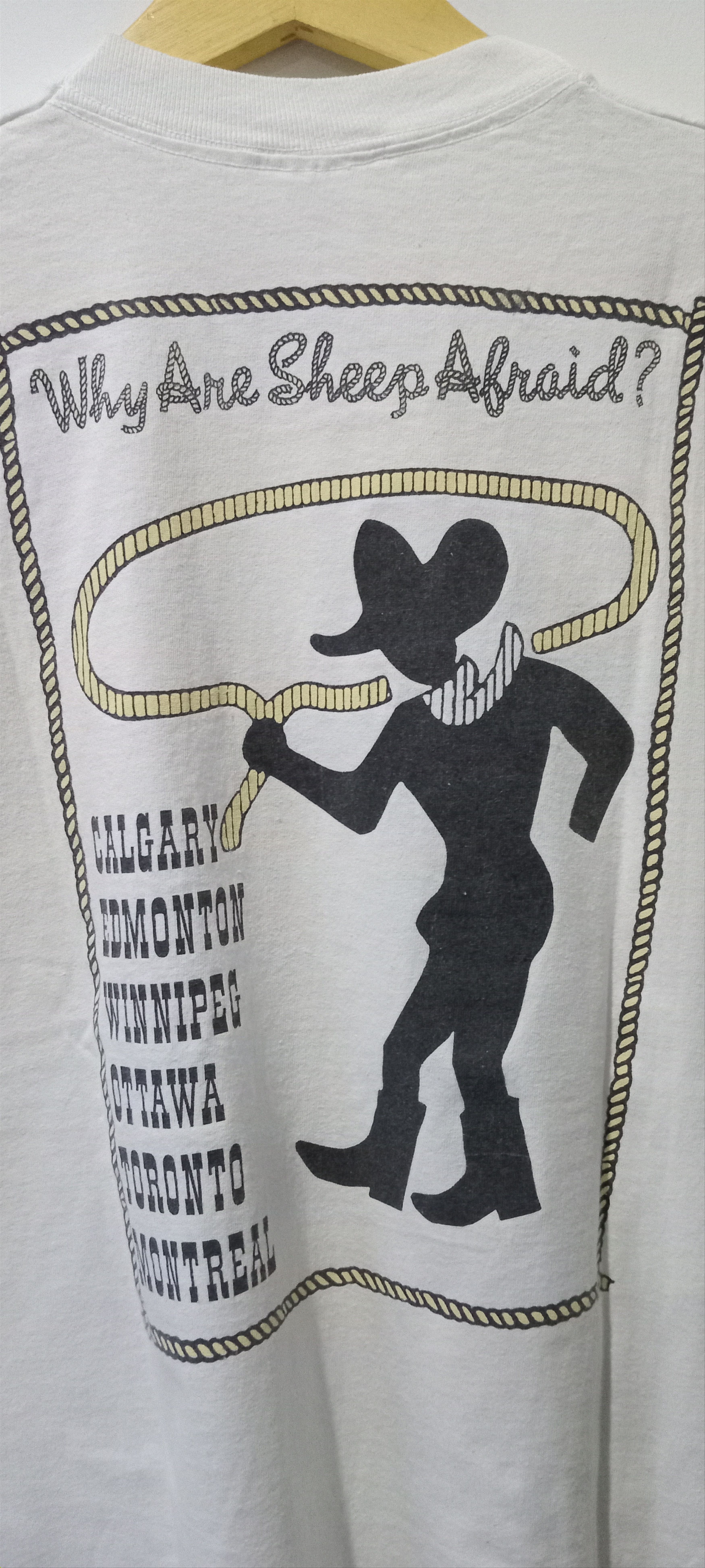Band Tees × Vintage Vintage pearl jam versus album 1993 Size US L / EU 52-54 / 3 - 4 Thumbnail
