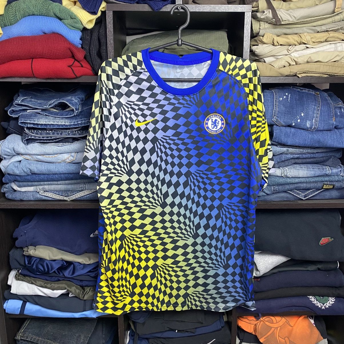 Nike Mens Nike FC Chelsea Rare Graphic soccer jersey size L Size US L / EU 52-54 / 3 - 1 Thumbnail