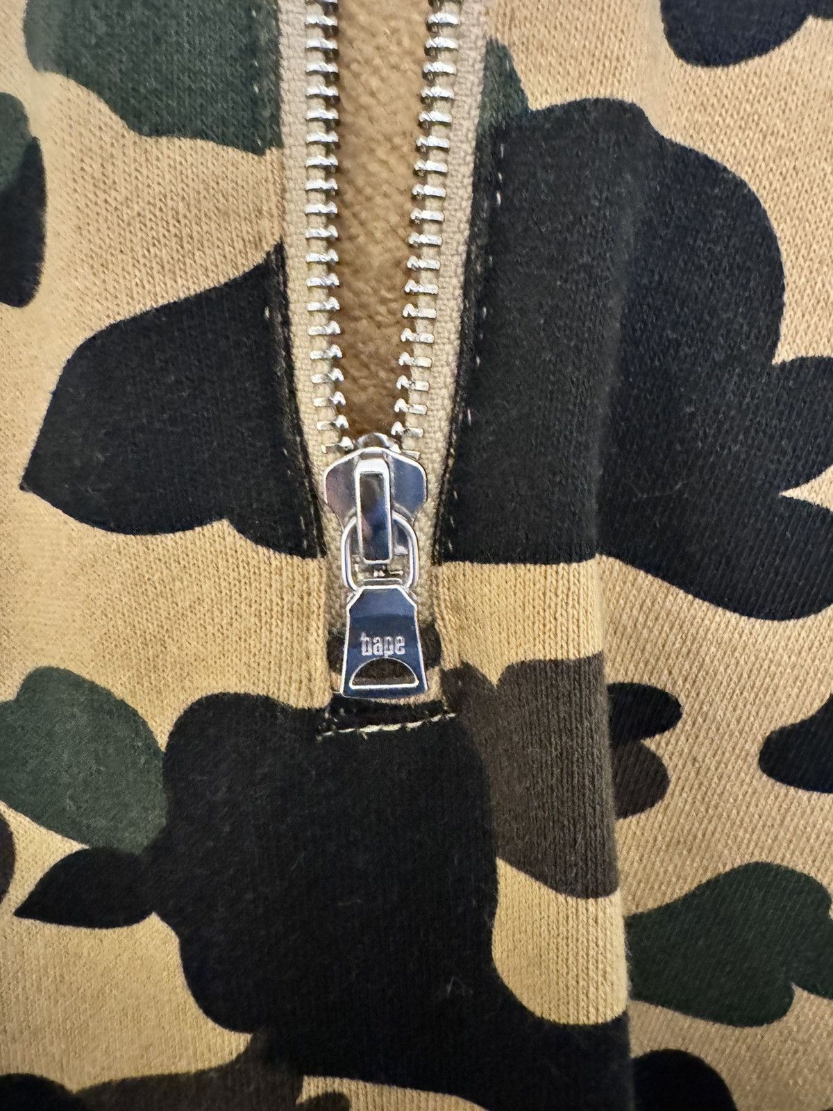 Bape A Bathing Ape Ultimate 1st Camo PONR Shark Half Zip Raglan Size US XL / EU 56 / 4 - 5 Thumbnail