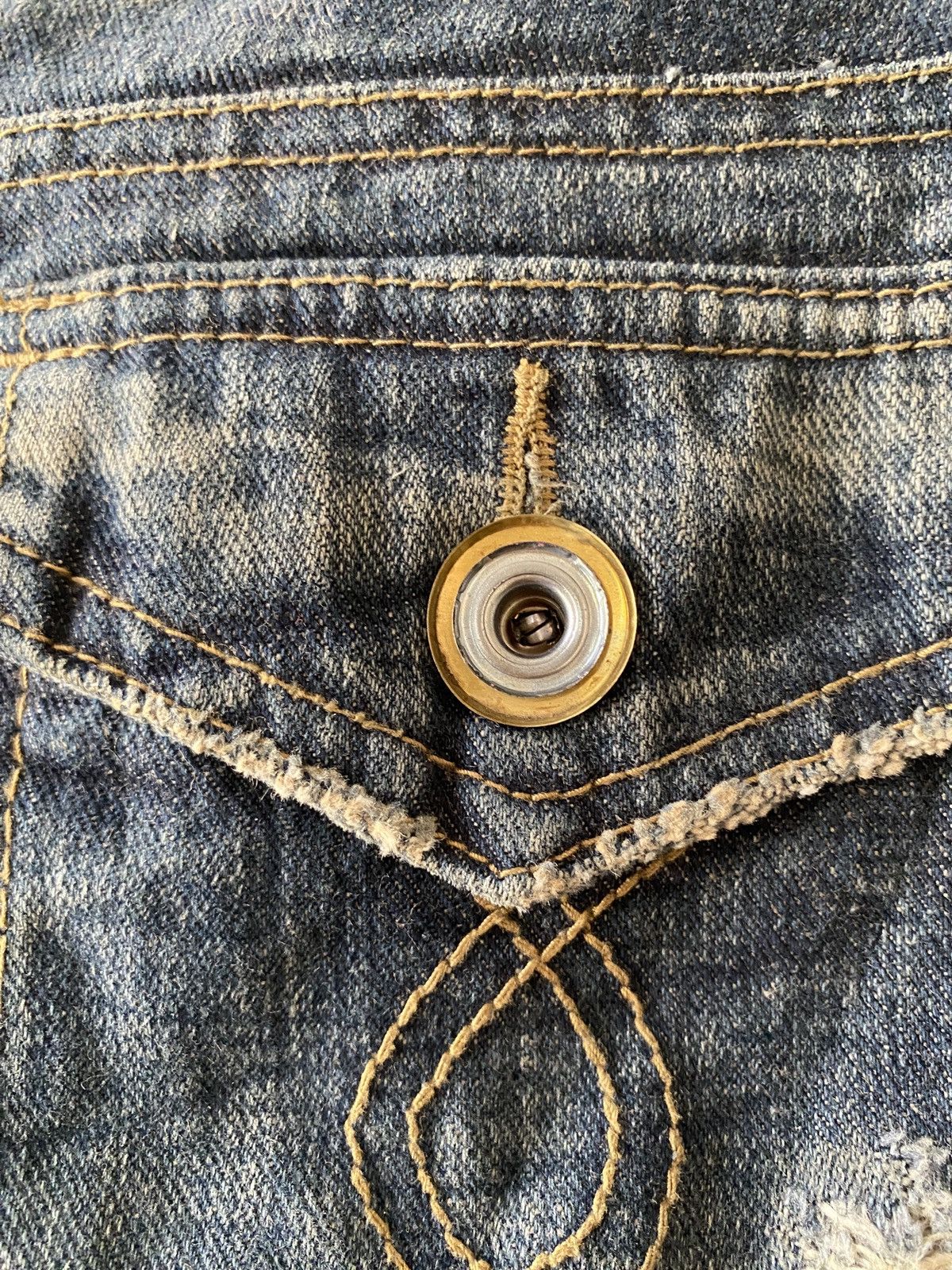 Japanese Brand Japanese Brand Back Rush Flare Distressed Denim Size US 29 - 16 Thumbnail