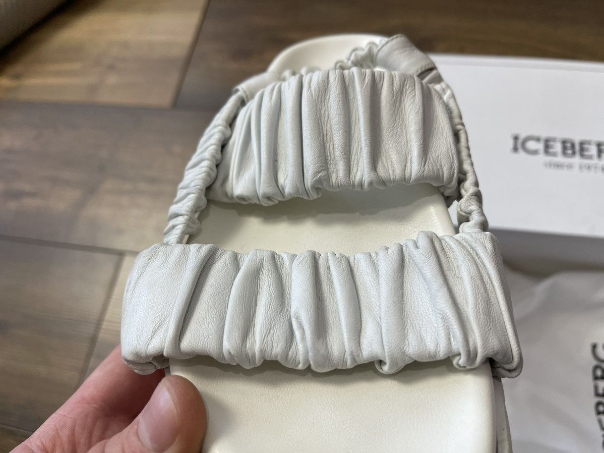 Iceberg Iceberg White Leather Sandals EU 38 Womens Platform Slides Size US 7 / IT 37 - 12 Thumbnail