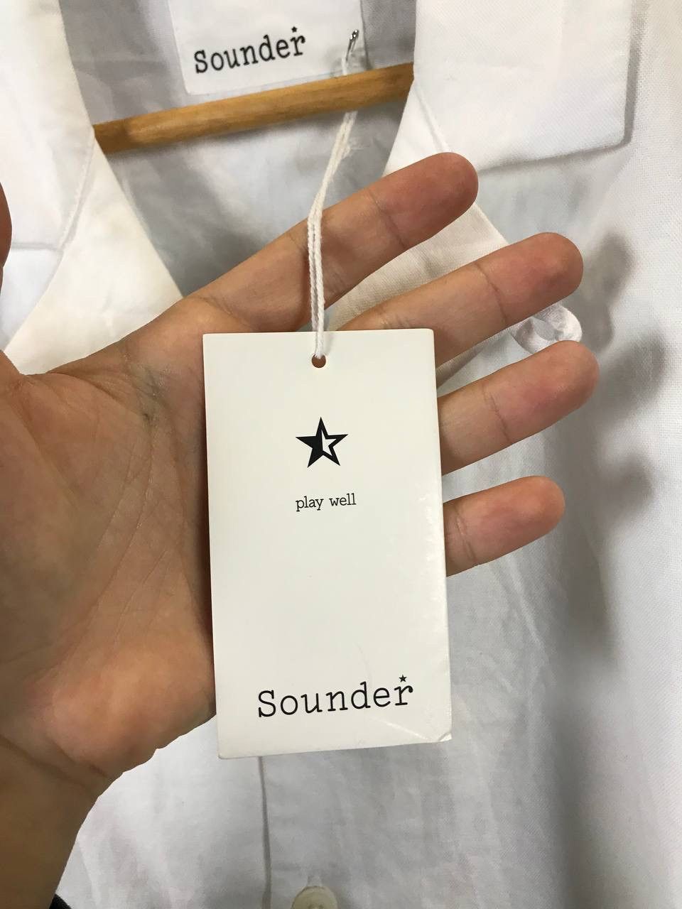 Designer Sounder white shirt Size US L / EU 52-54 / 3 - 4 Thumbnail