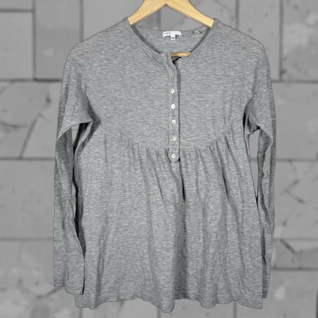 Vince Vince Gray Half Button Pullover Shirt Womens M Blouse Button Pullover Shirt Gray Women M Vince Size M / US 6-8 / IT 42-44 - 1 Thumbnail
