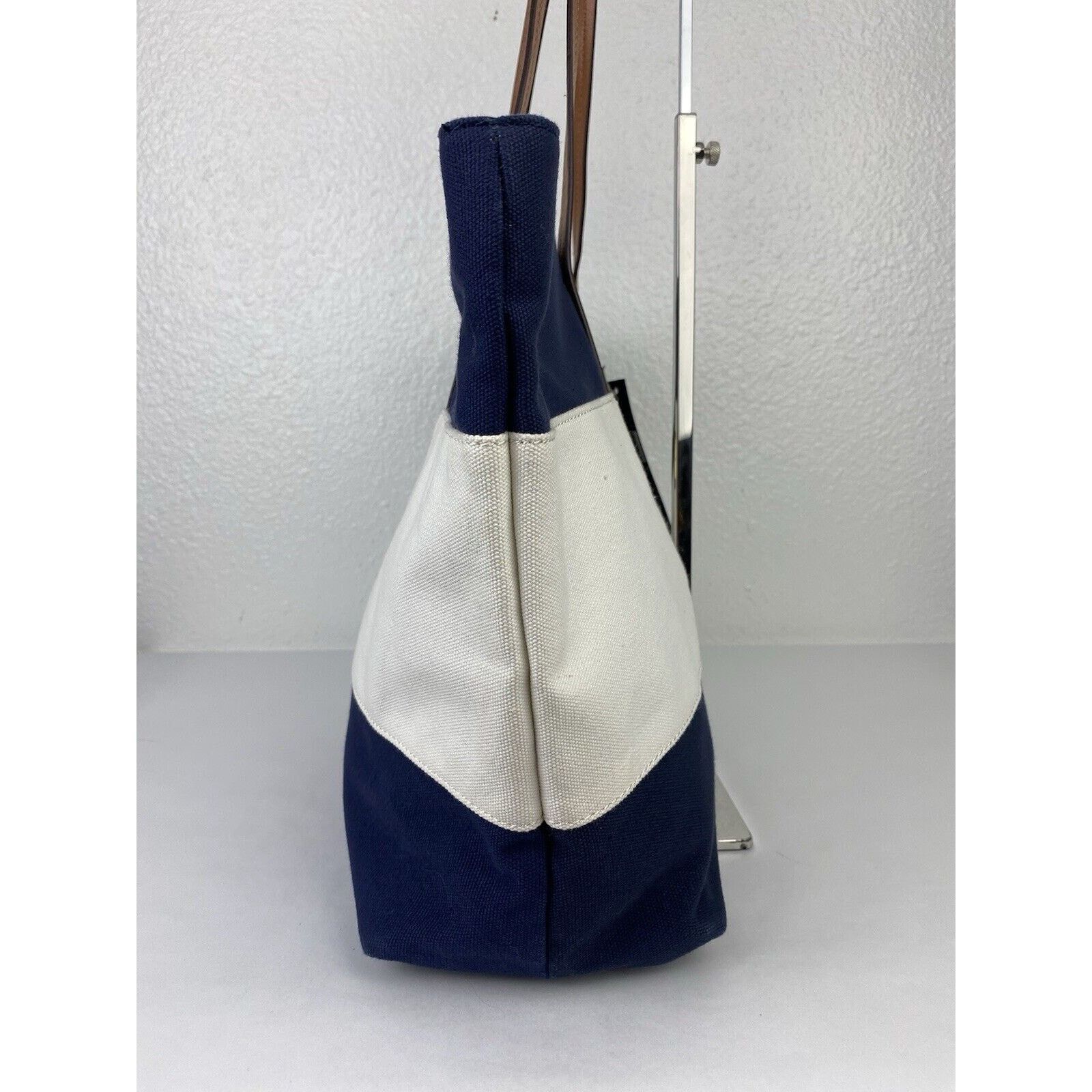 Tommy Hilfiger NWT Tommy Hilfiger Striped Canvas Tote Bag Handbag Purse Size ONE SIZE - 6 Thumbnail