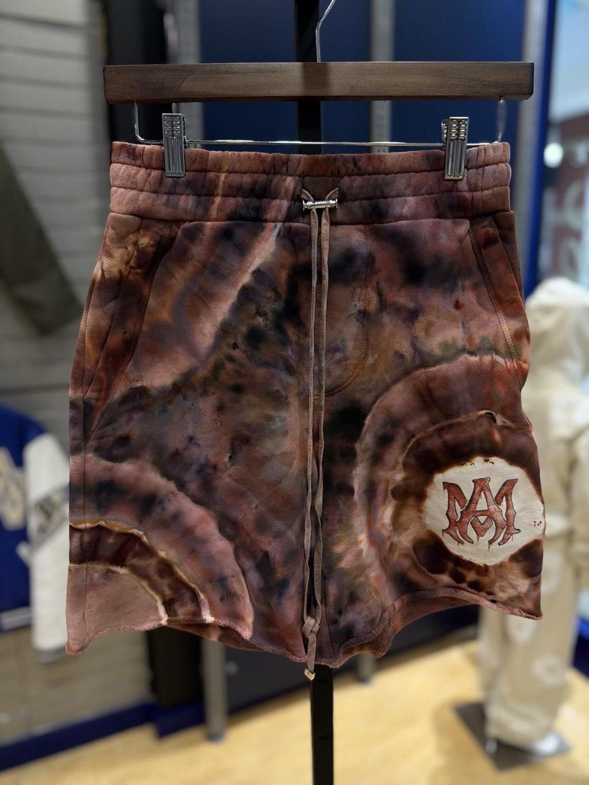 Amiri AMIRI TIE DYE MA SWEATSHORTS S22MJL025 SIZE (Small) New Red Size US 30 / EU 46 - 3 Thumbnail