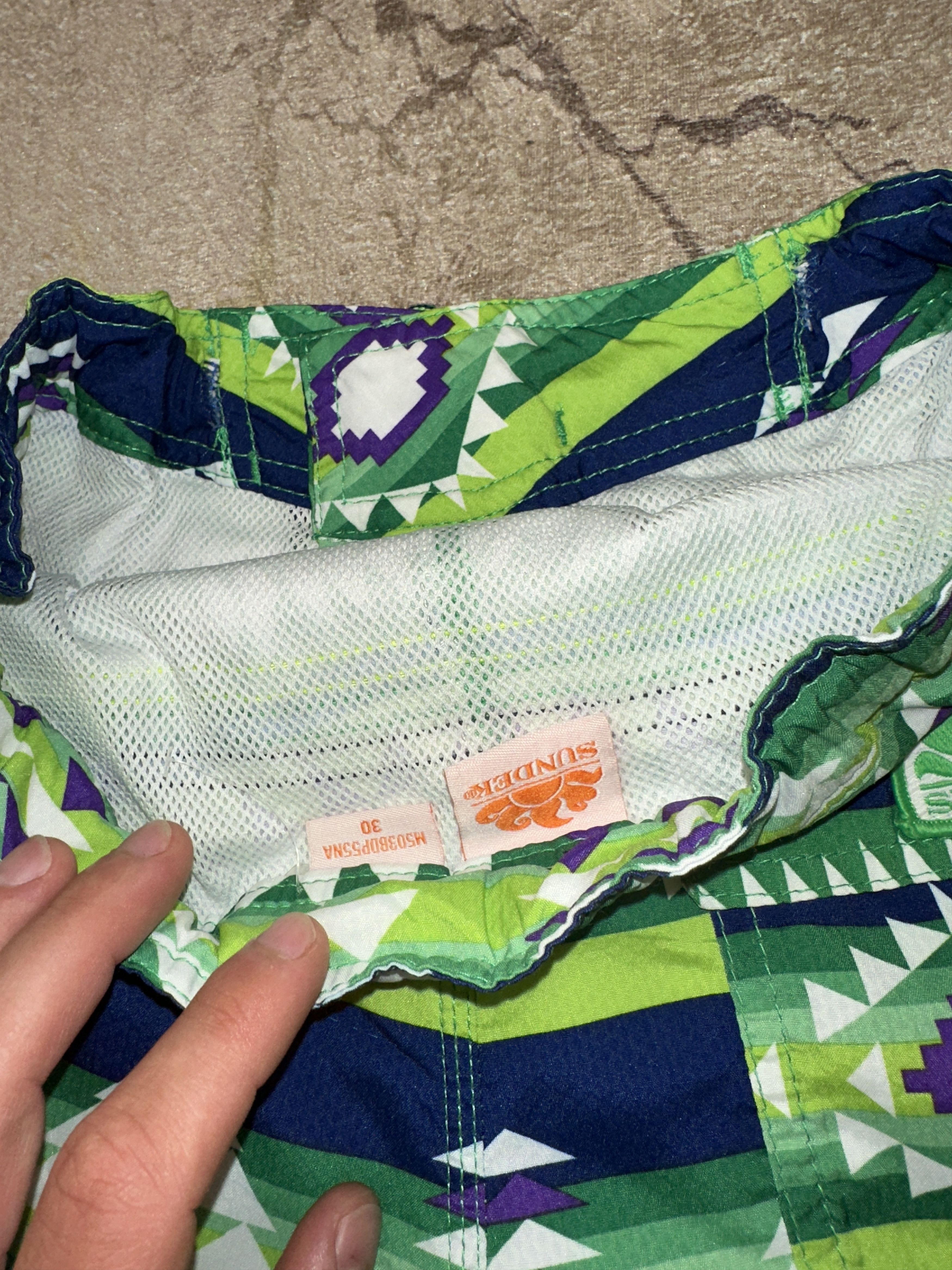 Sundek Roman Style Sundek 30 Mosaic Beach Board Shorts Swim size 30 Size US 30 / EU 46 - 7 Thumbnail