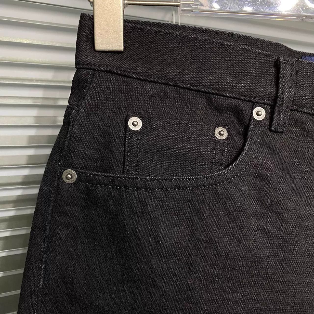 Valentino Valentino 23SS Straight Jeans Black Wash Back Tag & Pocket Logo 30 Size US 30 / EU 46 - 6 Thumbnail