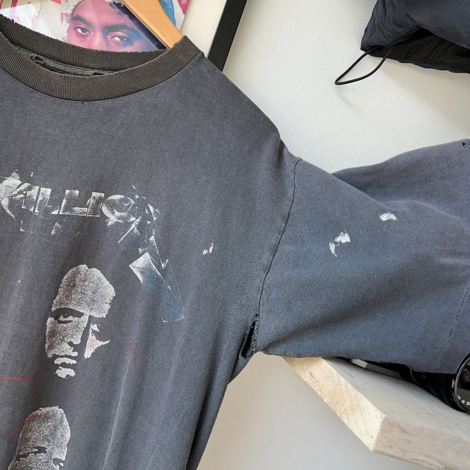 Metallica VINTAGE 1991 | Metallica Black Tour Thrashed Band T-Shirt L Size US L / EU 52-54 / 3 - 3 Thumbnail