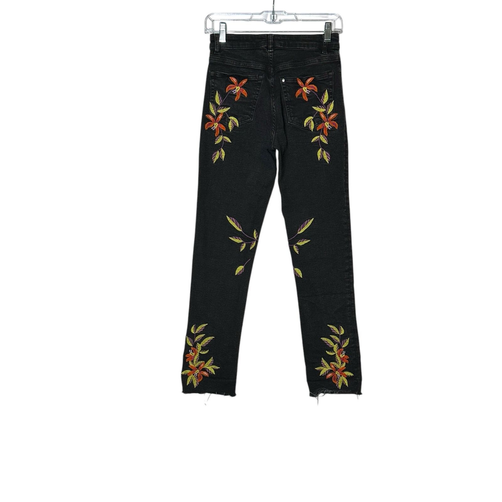H&M H&M black floral embroidered high rise jeans size 4 Size 27" / US 4 / IT 40 - 10 Thumbnail