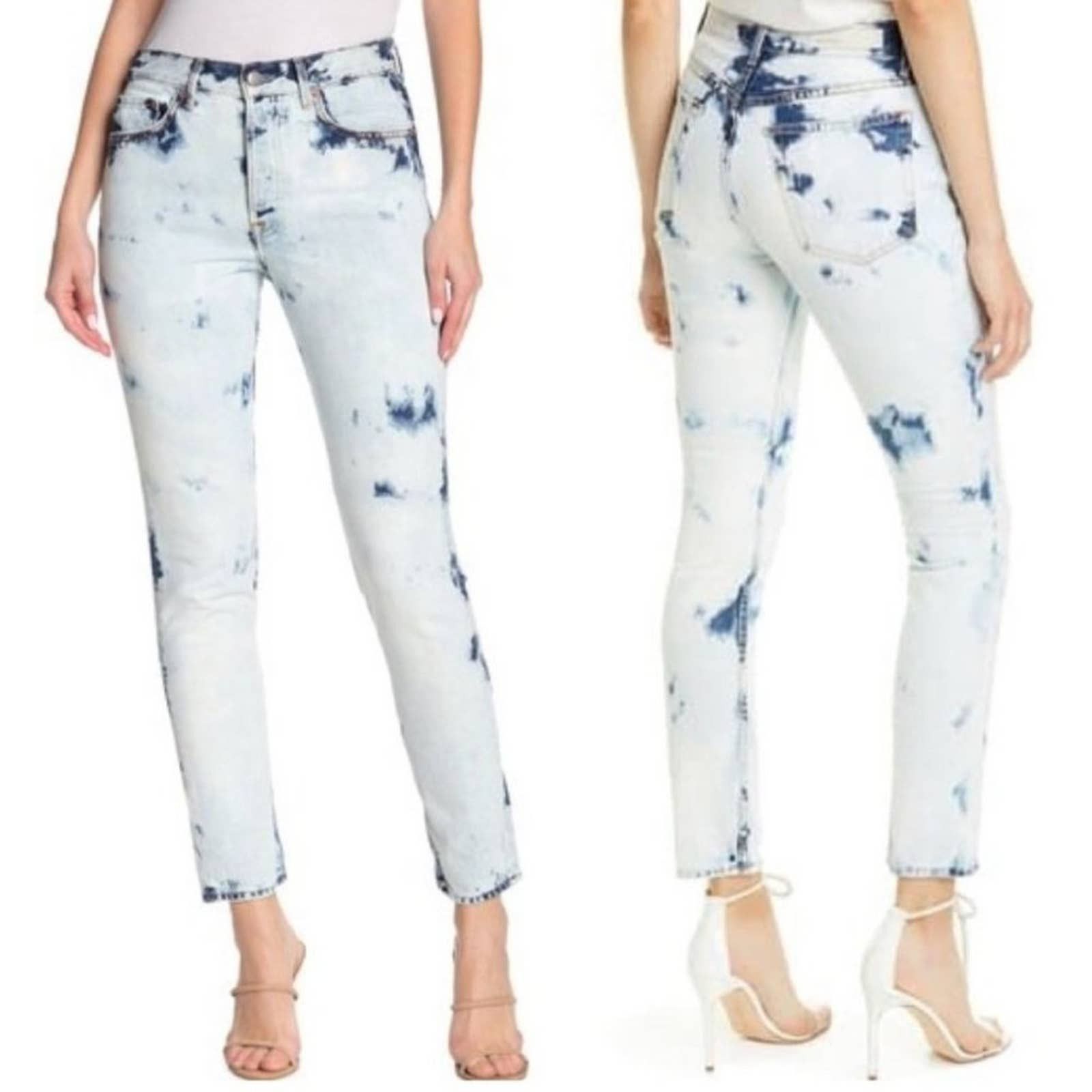 image of New Grlfrnd Karolina High Rise Slim Jean Sunbleach in Blue, Women's (Size 26)