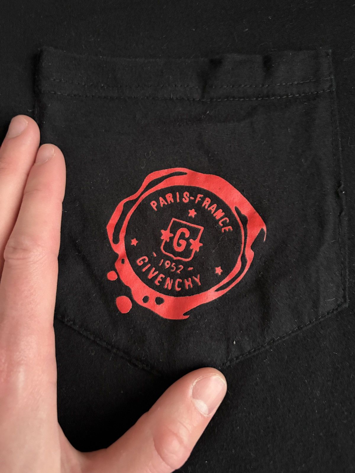 Givenchy Givenchy Pocket Logo T-Shirt Size US L / EU 52-54 / 3 - 2 Thumbnail