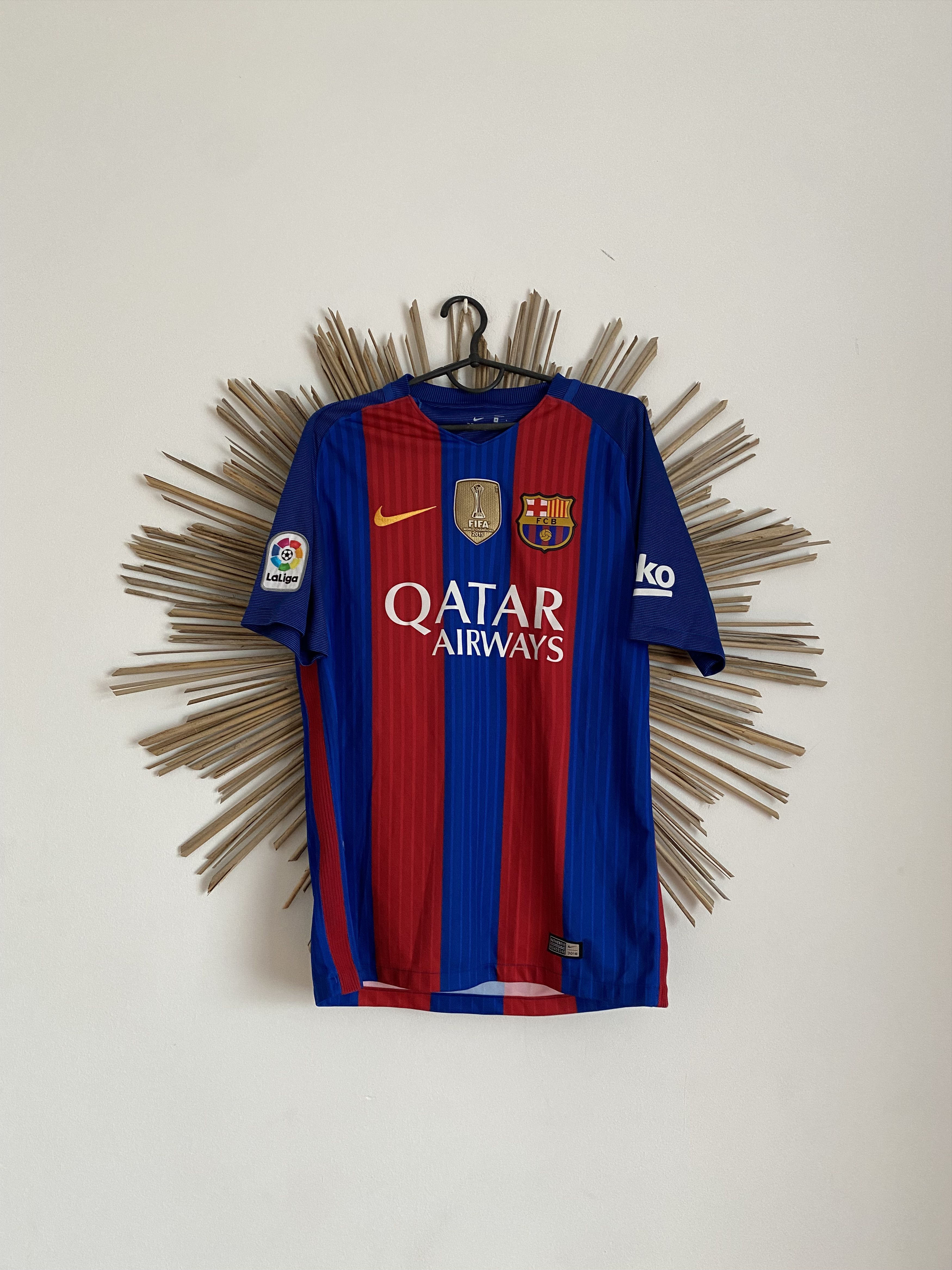 Nike FC Barcelona 2016 2017 nike home football soccer jersey Size US M / EU 48-50 / 2 - 1 Thumbnail