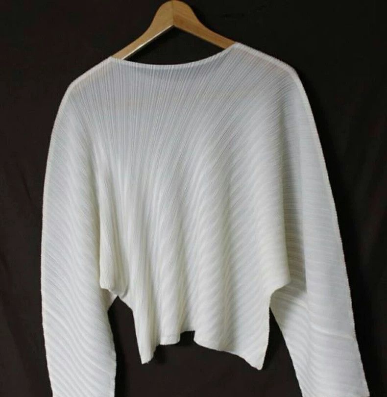 Issey Miyake issey miyake size:3 White pleated coat Size XXS / US 00 / IT 34 - 2 Thumbnail