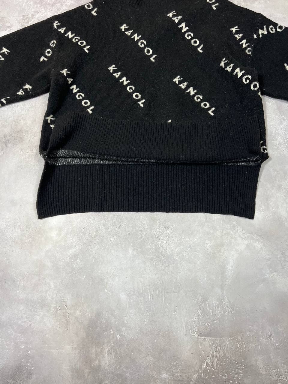 H&M × Kangol Vintage Kangol H&M Monogram Sweater Size M / US 6-8 / IT 42-44 - 5 Thumbnail