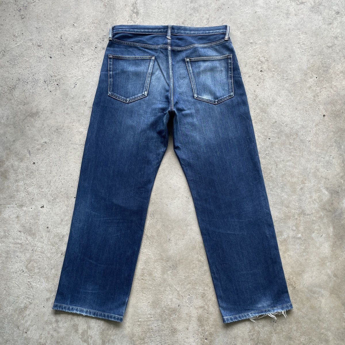 Japanese Brand Japanese Brand GU Distressed Faded Jeans Denim Pants W33 Size US 33 - 10 Thumbnail