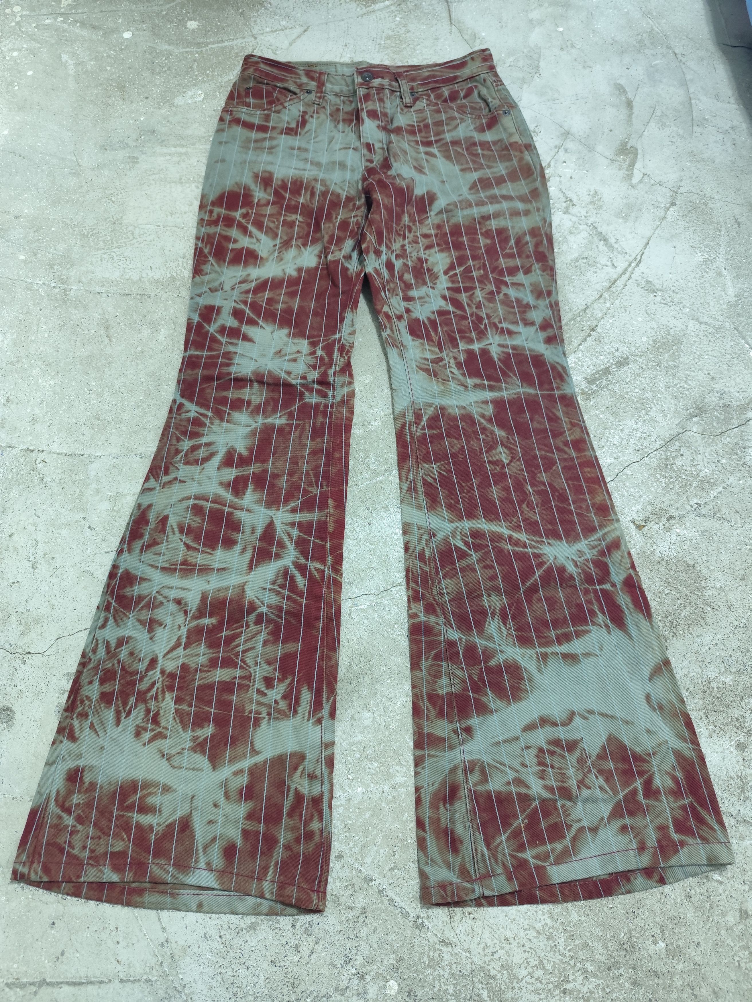 Ifsixwasnine style Vintage Bison super Flared AOP washed