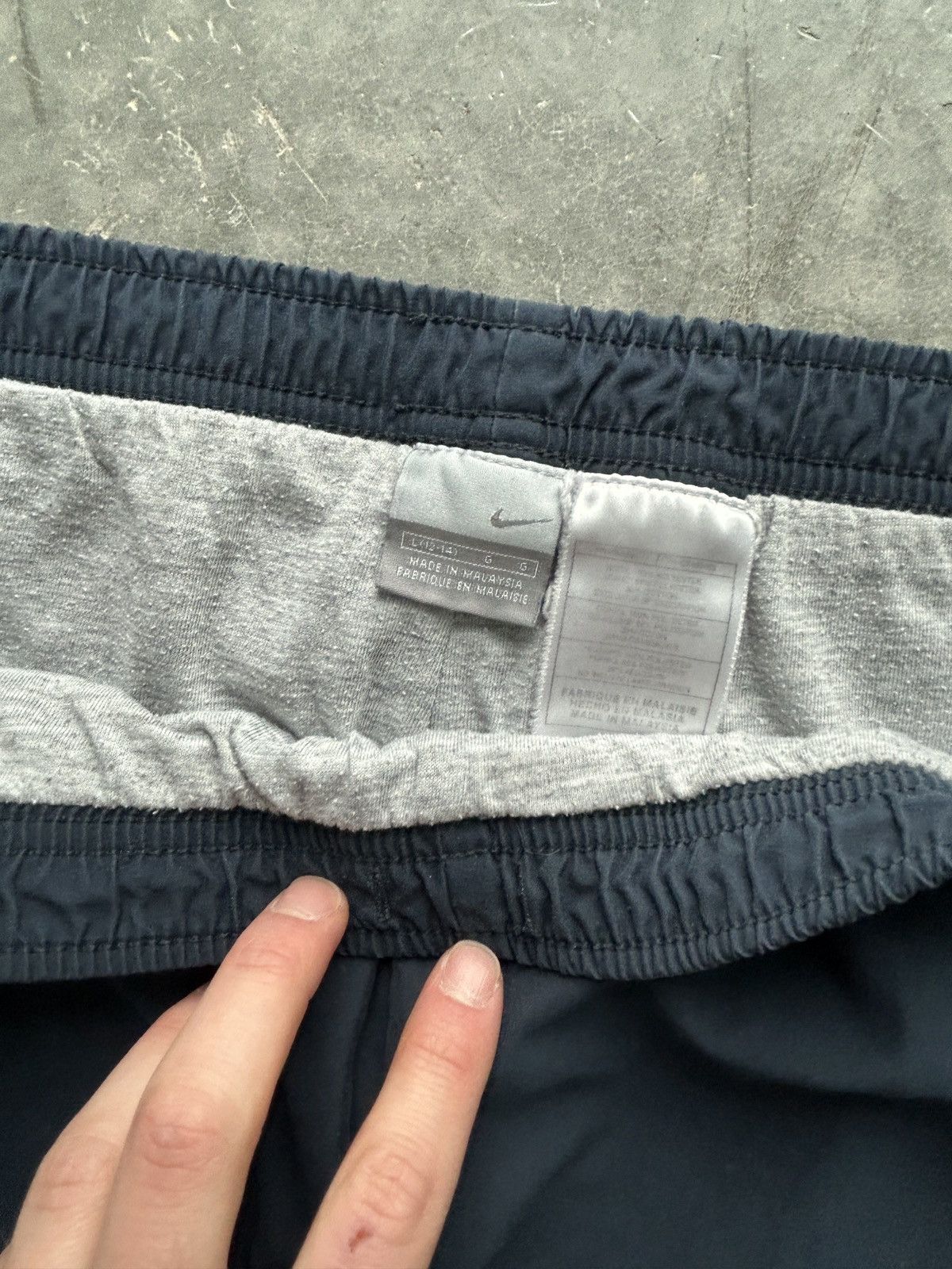 Nike Vintage Y2K Nike Track Pants Baggy Drill Nylon Size US 34 / EU 50 - 5 Thumbnail