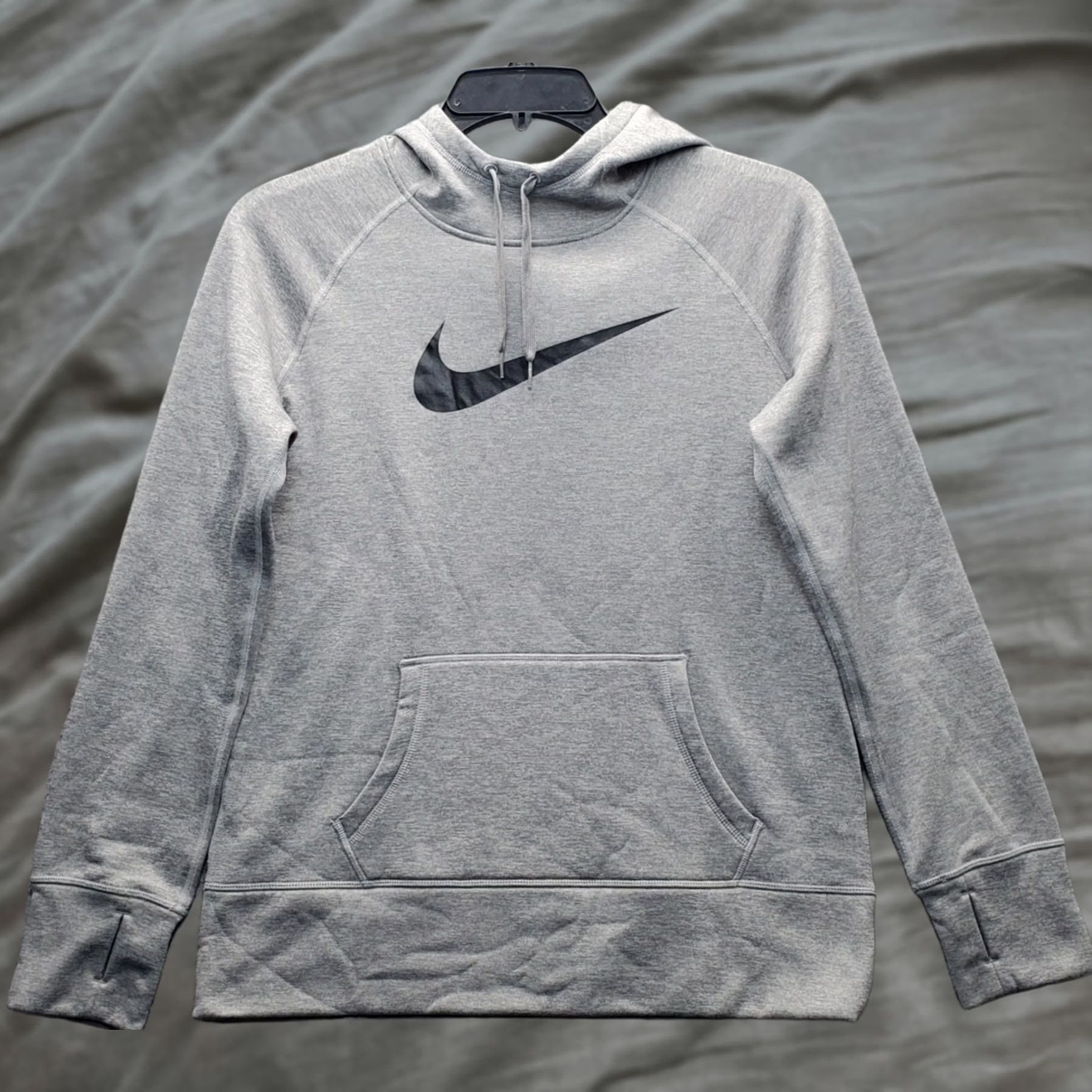 Nike Nike Therma Fit Hoodie Mens L Gray Pullover Swoosh Thumbhole Hooded Fleece Lined Size US L / EU 52-54 / 3 - 1 Thumbnail