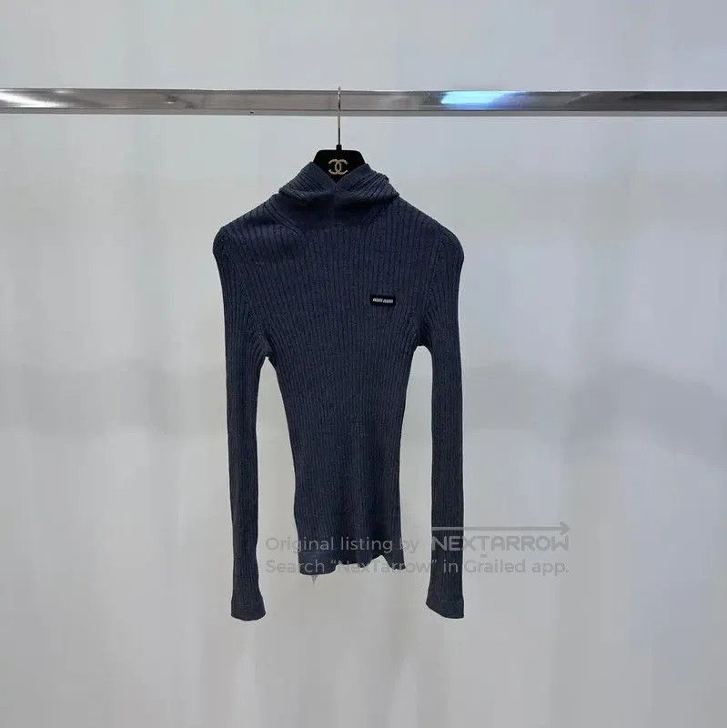 Miu Miu Miu Miu Gray Ribbed Pullover Sweater . Size S / US 4 / IT 40 - 1 Thumbnail