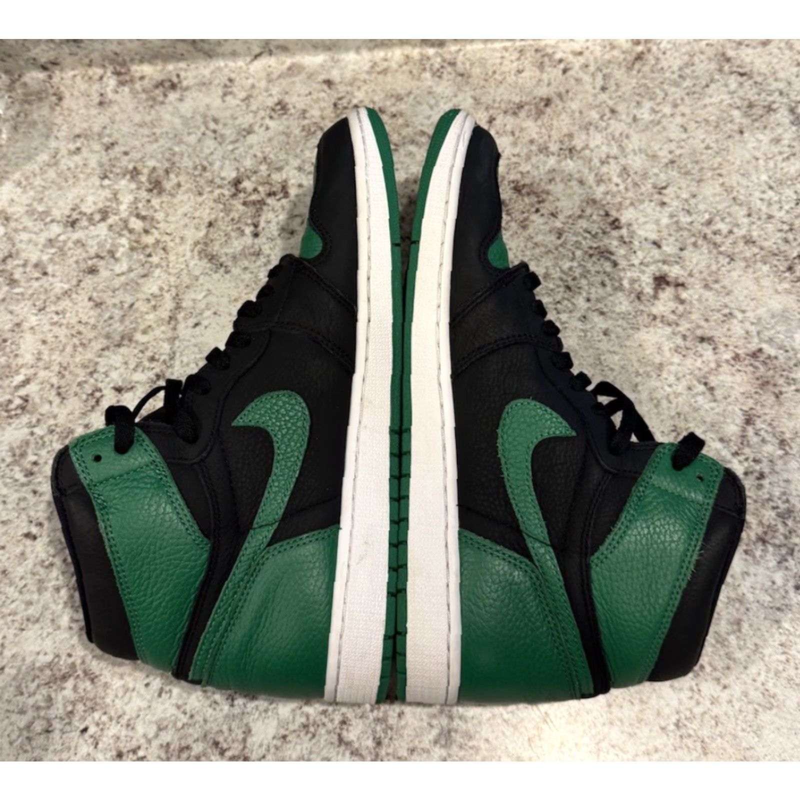 Jordan Brand Nike Air Jordan 1 Retro High OG Pine Green 2.0 2020 - Size 10 - Men - Leather Sneaker - Jordan 555088-030 Size ONE SIZE - 5 Thumbnail