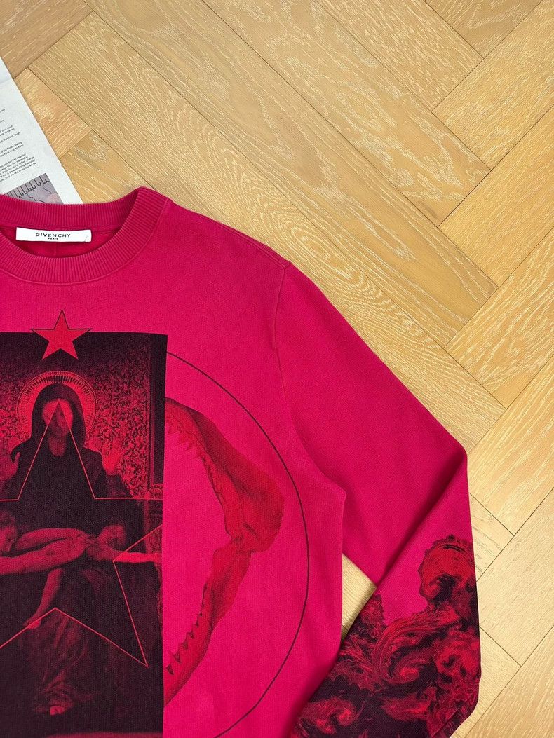 Givenchy Givenchy Solid Color Character Pattern Print Round-neck Lo Size US S / EU 44-46 / 1 - 5 Thumbnail