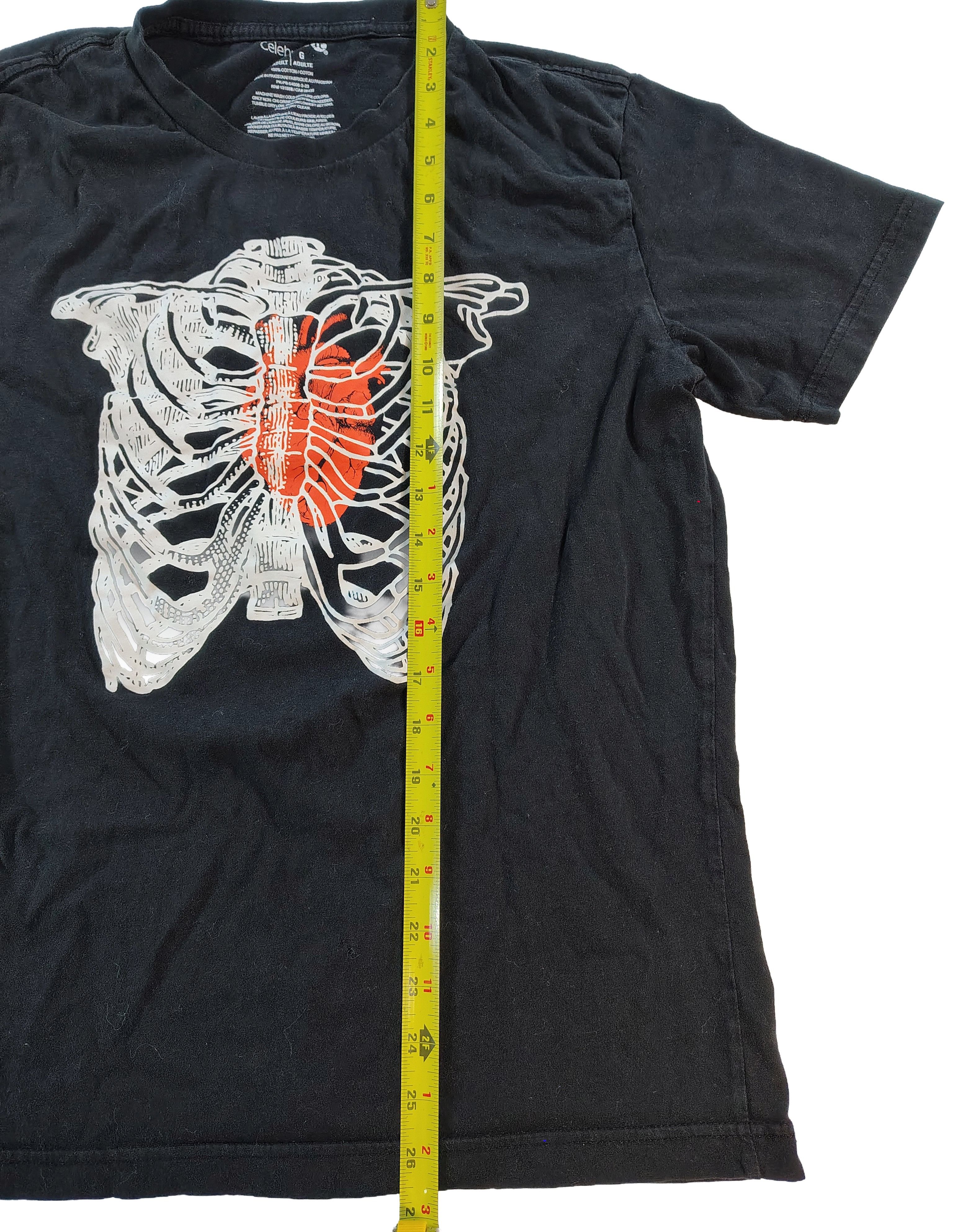 Other Men's Large Black Celebrate It Heart & Skellington T-Shirt Size US L / EU 52-54 / 3 - 5 Thumbnail
