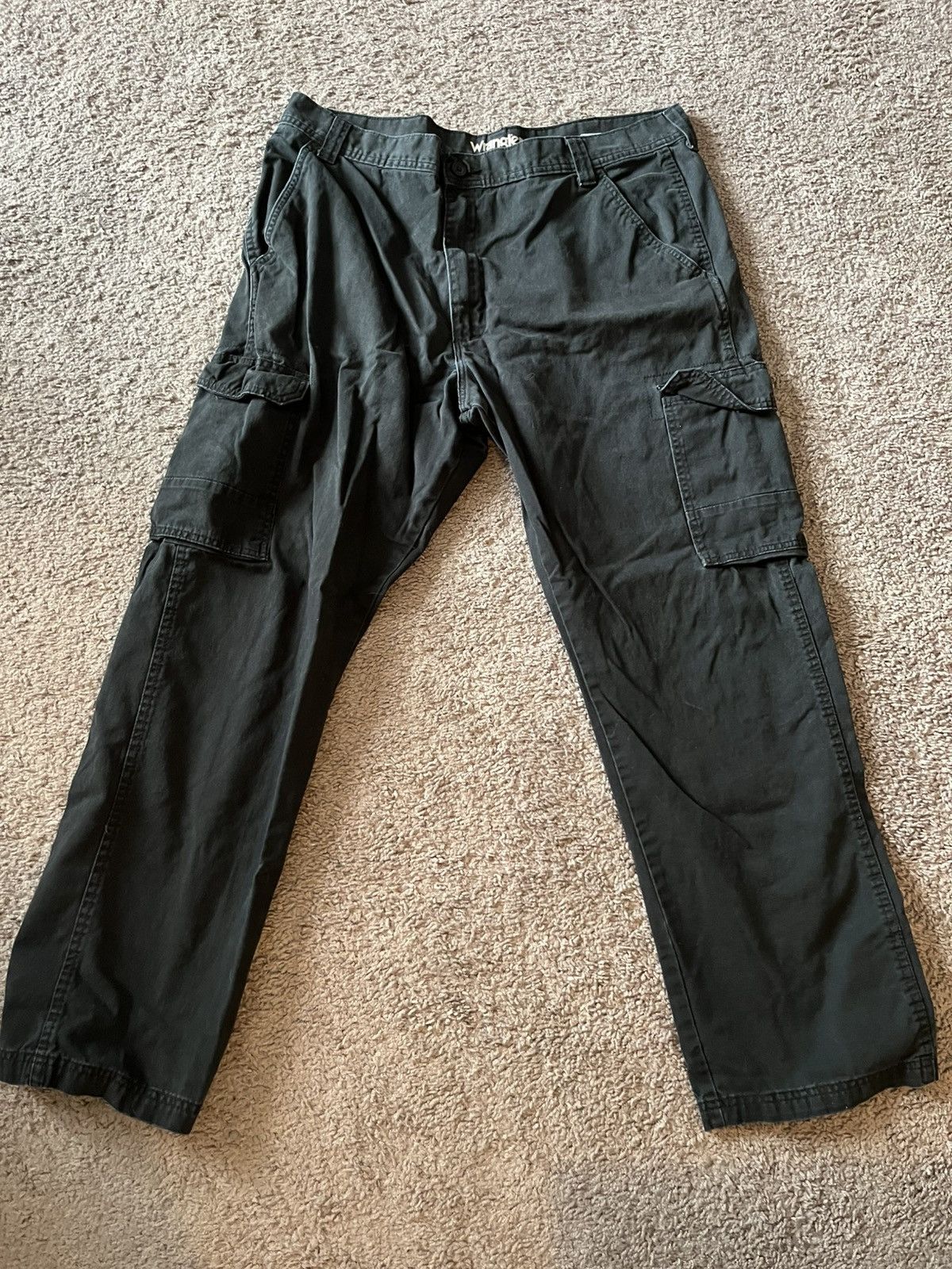 Wrangler Wrangler Black Cargos Size US 38 / EU 54 - 1 Thumbnail