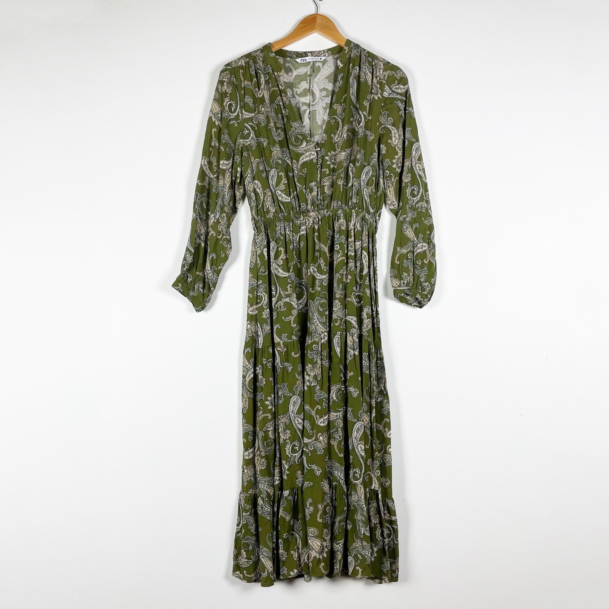 zara green paisley dress ZARA Green Paisley Belted Dress , Size M , Brand new