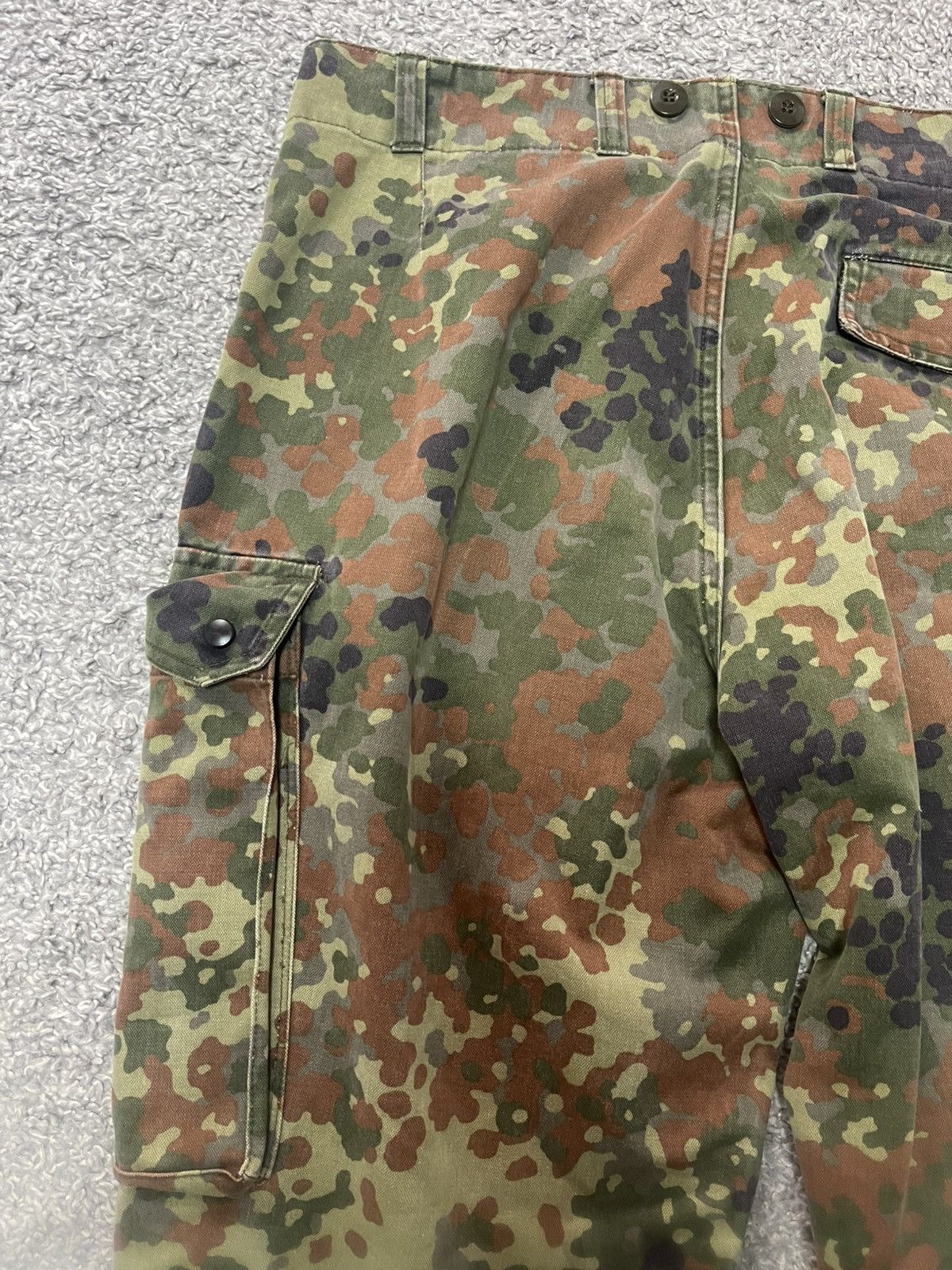 Vintage VINTAGE MILITARY CARGO COMBAT PANTS SIZE 32 Size US 33 - 9 Thumbnail