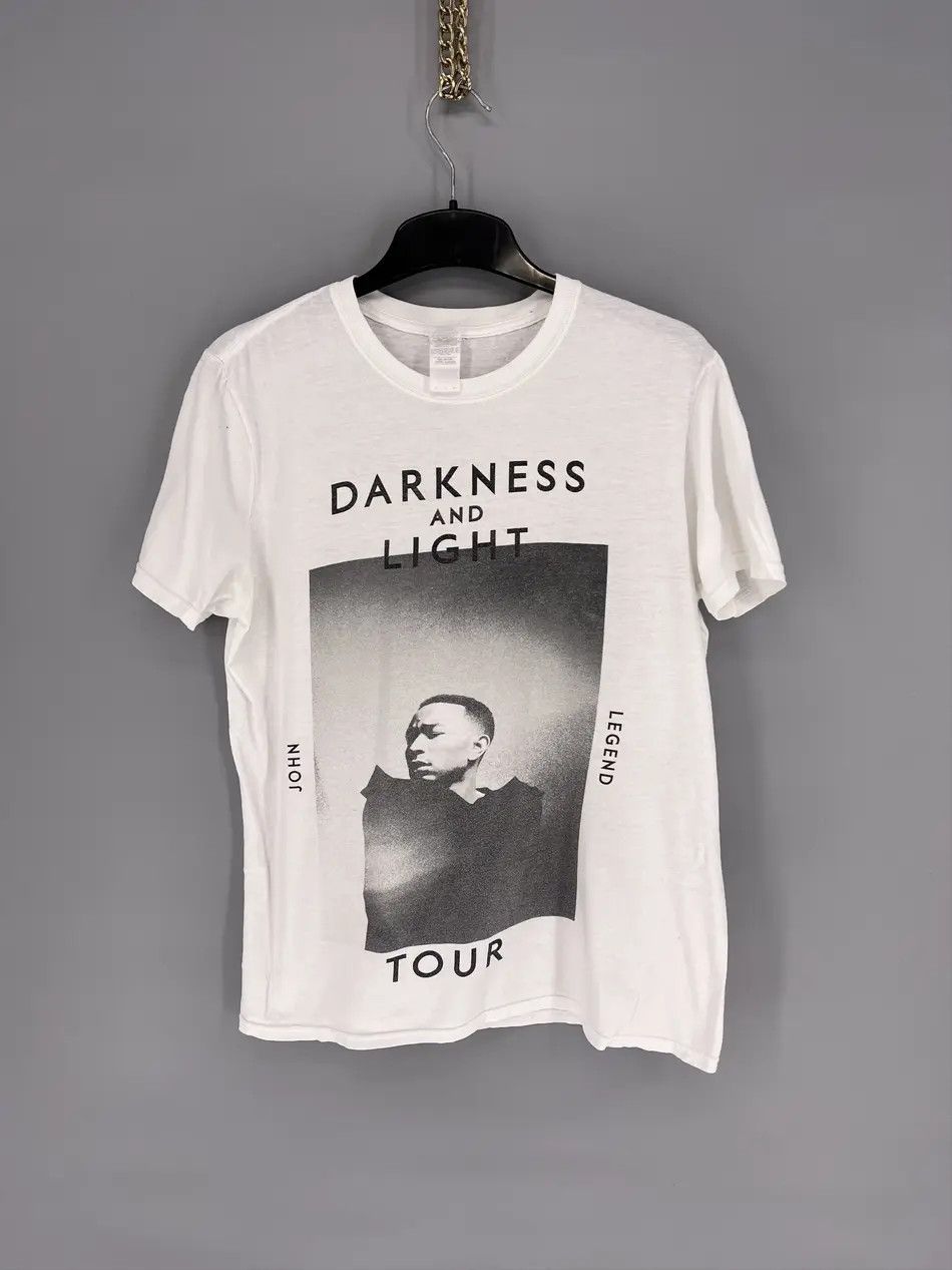Band Tees Vintage Y2K John Legend Darkness+Light Tour 2017 Shirt M Size US M / EU 48-50 / 2 - 1 Thumbnail