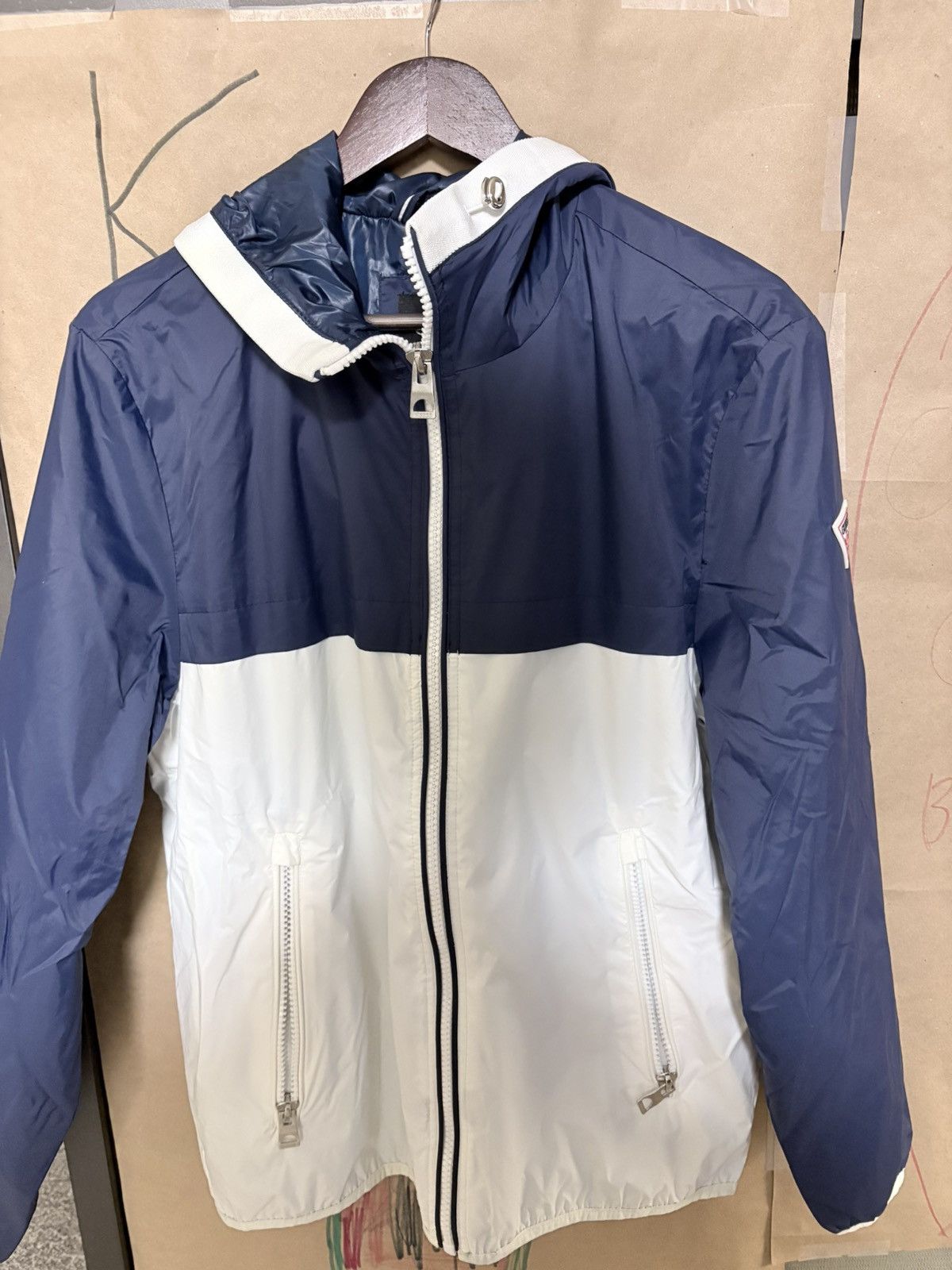 Guess Guess windbreaker Size US M / EU 48-50 / 2 - 1 Thumbnail
