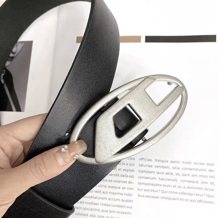 Designer Retro Vintage Belt Riveted Belts Menswear Accessories Size ONE SIZE - 1 Thumbnail