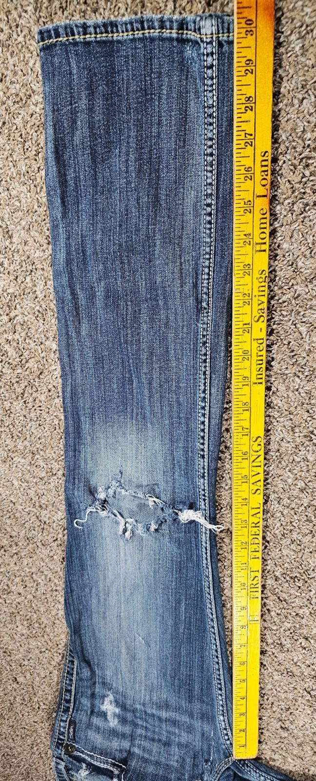Silver Jeans Co. Silver Jeans Mckenzie Slim bootcut Womens 30x34 Flap Pockets Size 30" / US 8 / IT 44 - 8 Thumbnail