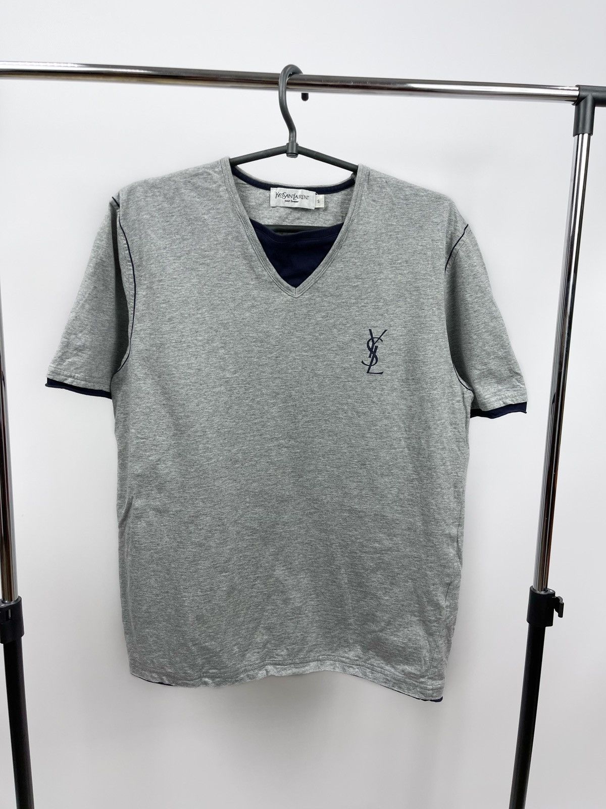 Yves Saint Laurent T-Shirt Size S Grey Vintage 90s Logo - www 