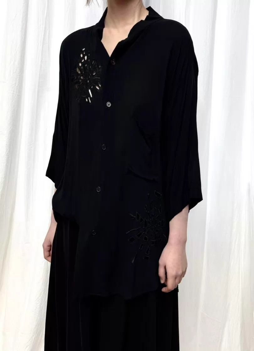 Yohji Yamamoto Yohji Yamamoto Firework Cutout Oversized Light SS Shirt Size XS / US 0-2 / IT 36-38 - 1 Thumbnail